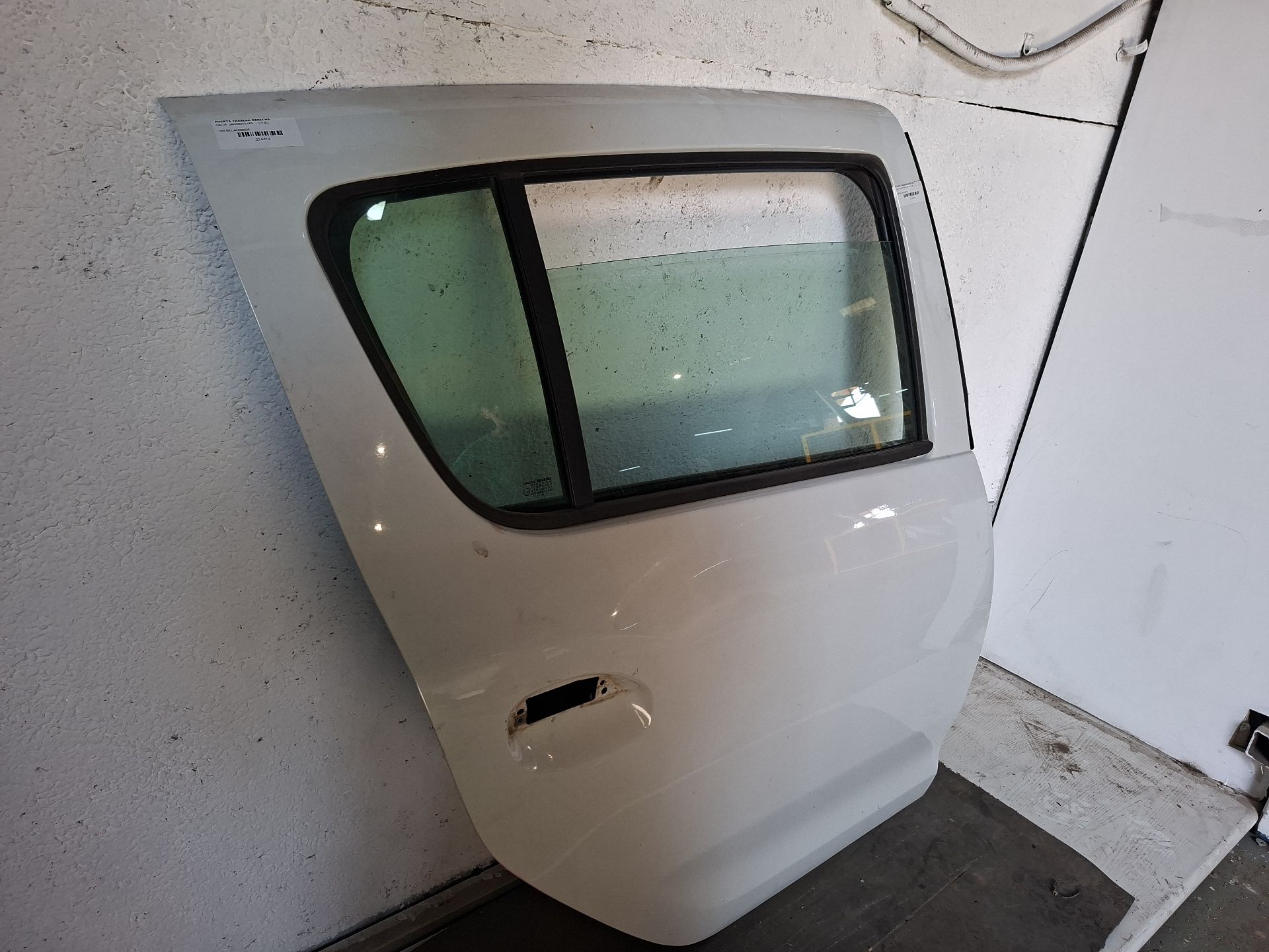 PUERTA TRASERA DERECHA DACIA SANDERO 