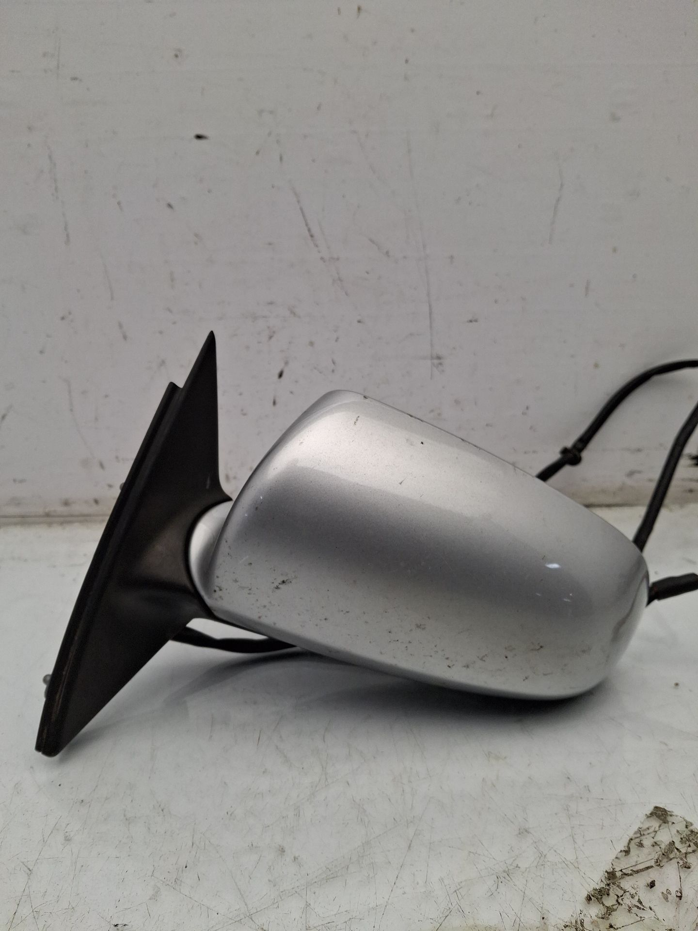 RETROVISOR IZQUIERDO AUDI A4 