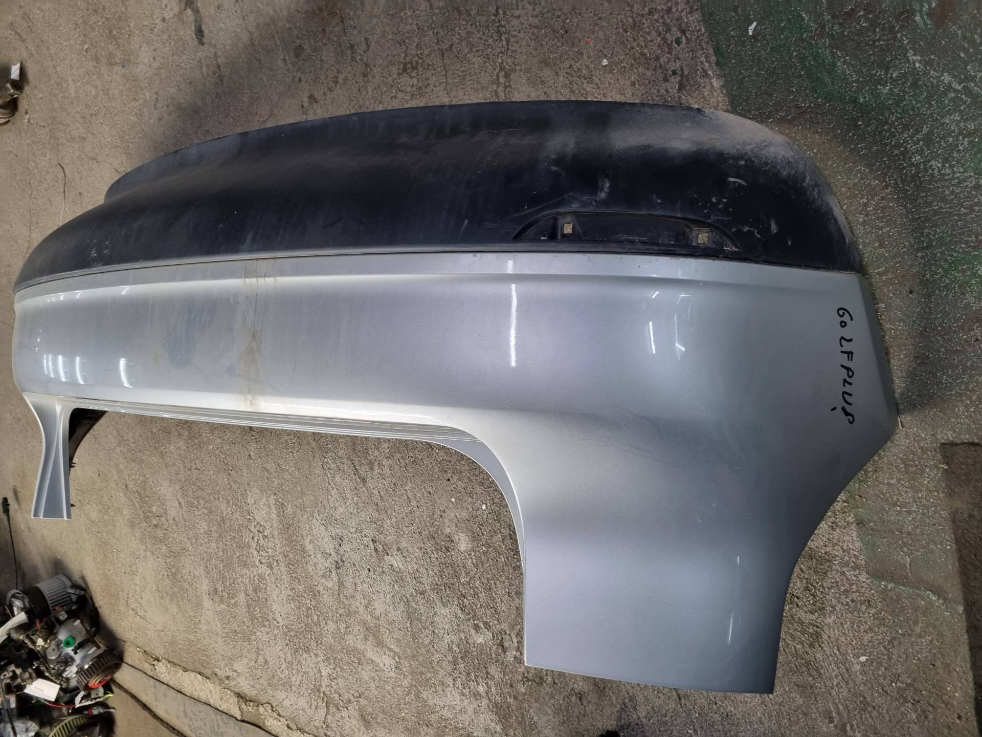 PARAGOLPES TRASERO VOLKSWAGEN GOLF BXE