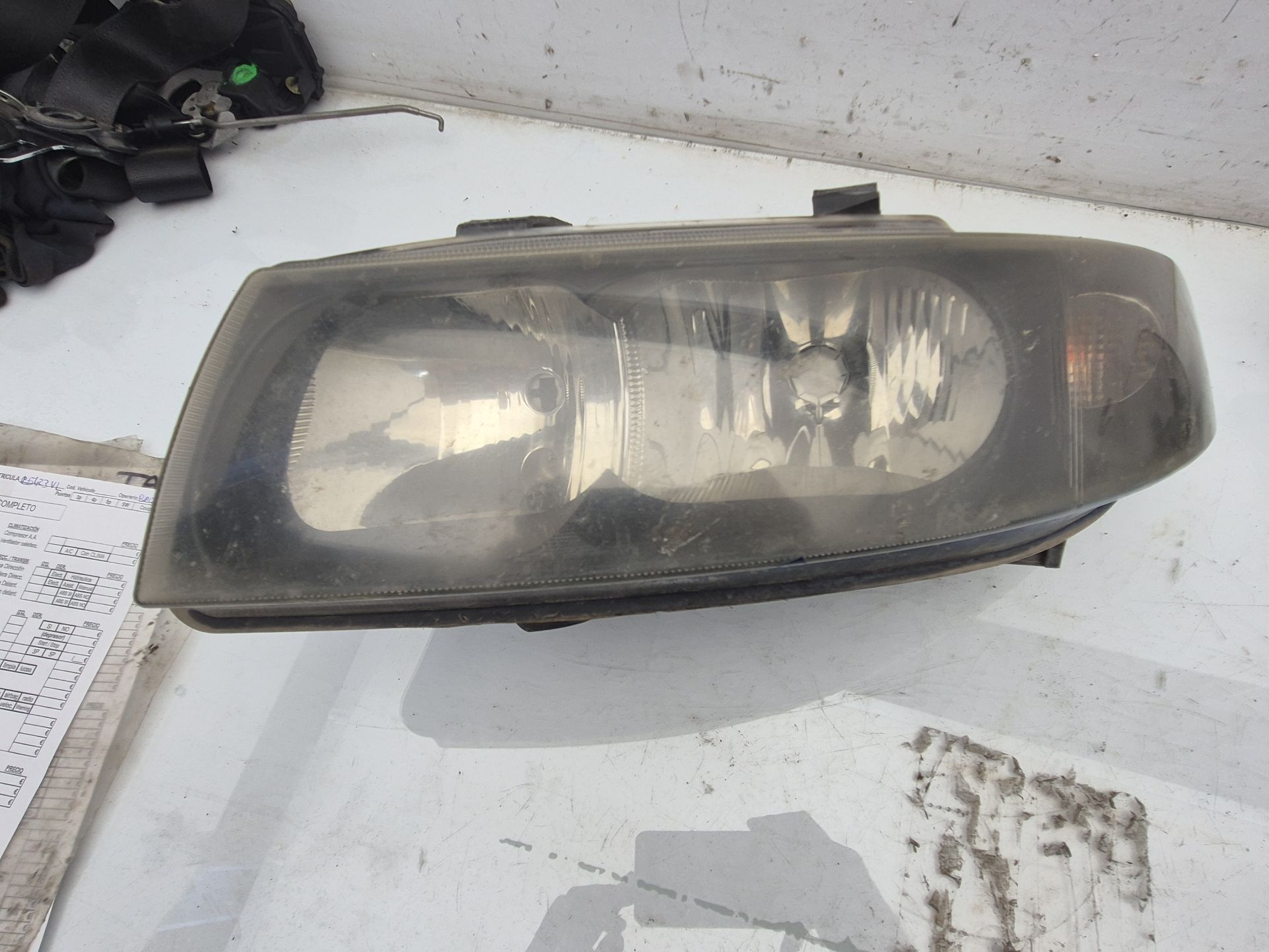 FARO IZQUIERDO SEAT TOLEDO 
