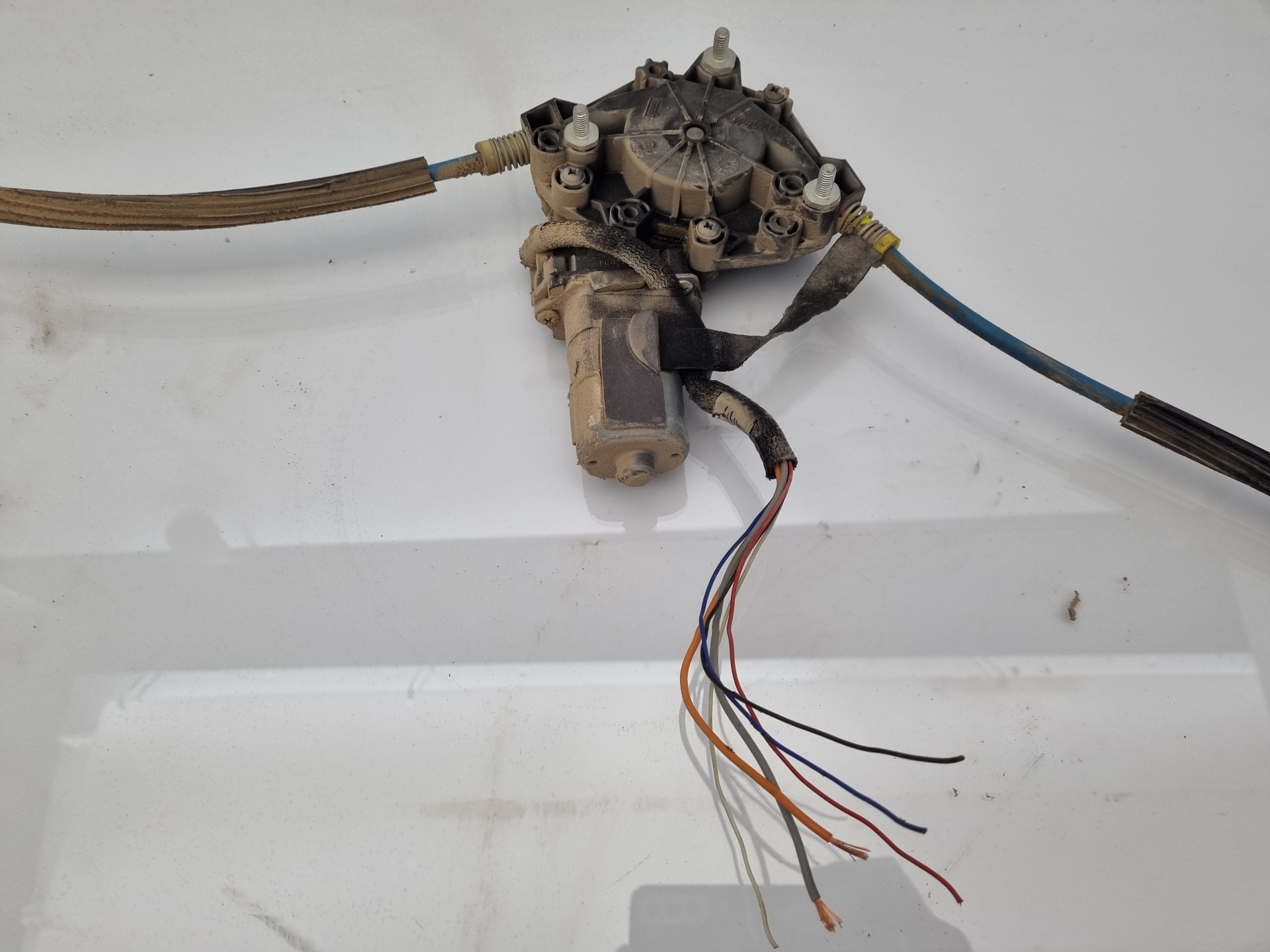 ELEVALUNAS DELANTERO DERECHO ALFA ROMEO GT 937A5000