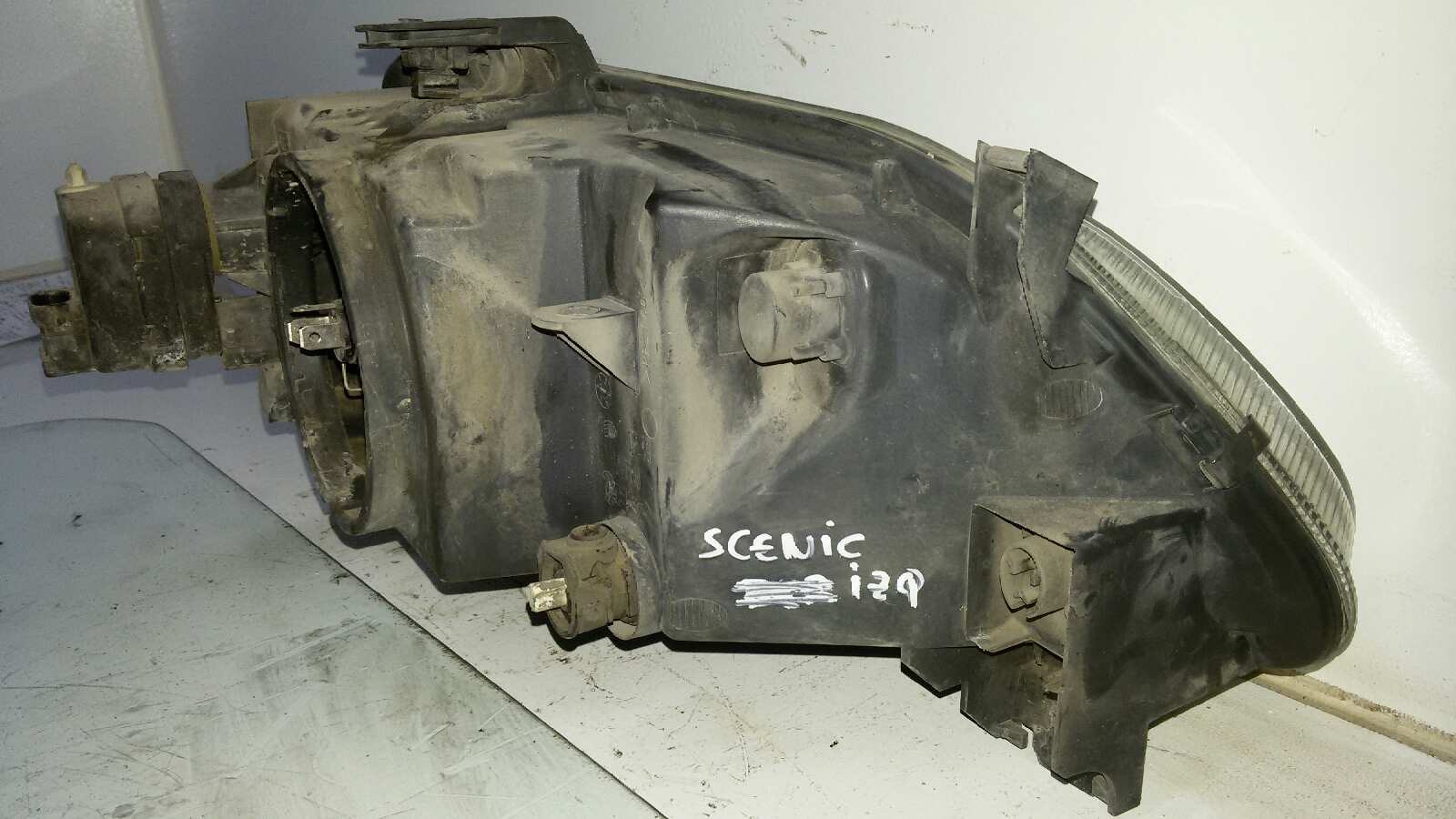 FARO IZQUIERDO RENAULT MEGANE F8Q