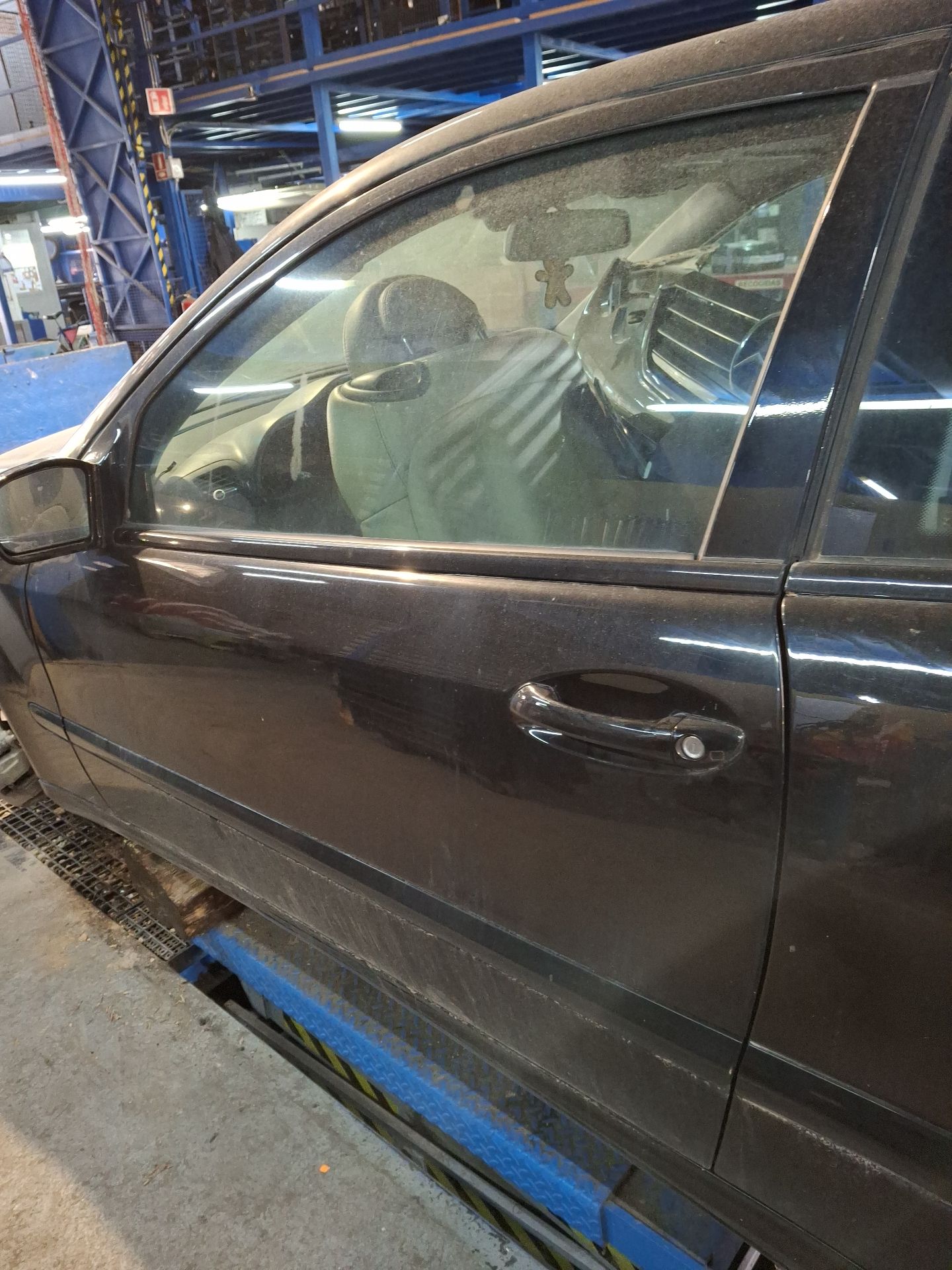 PUERTA DELANTERA IZQUIERDA MERCEDES-BENZ CLASE C 