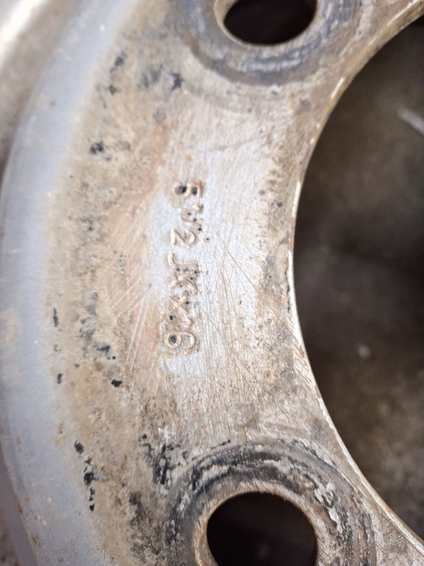 LLANTA RENAULT TRUCKS MASCOTT 