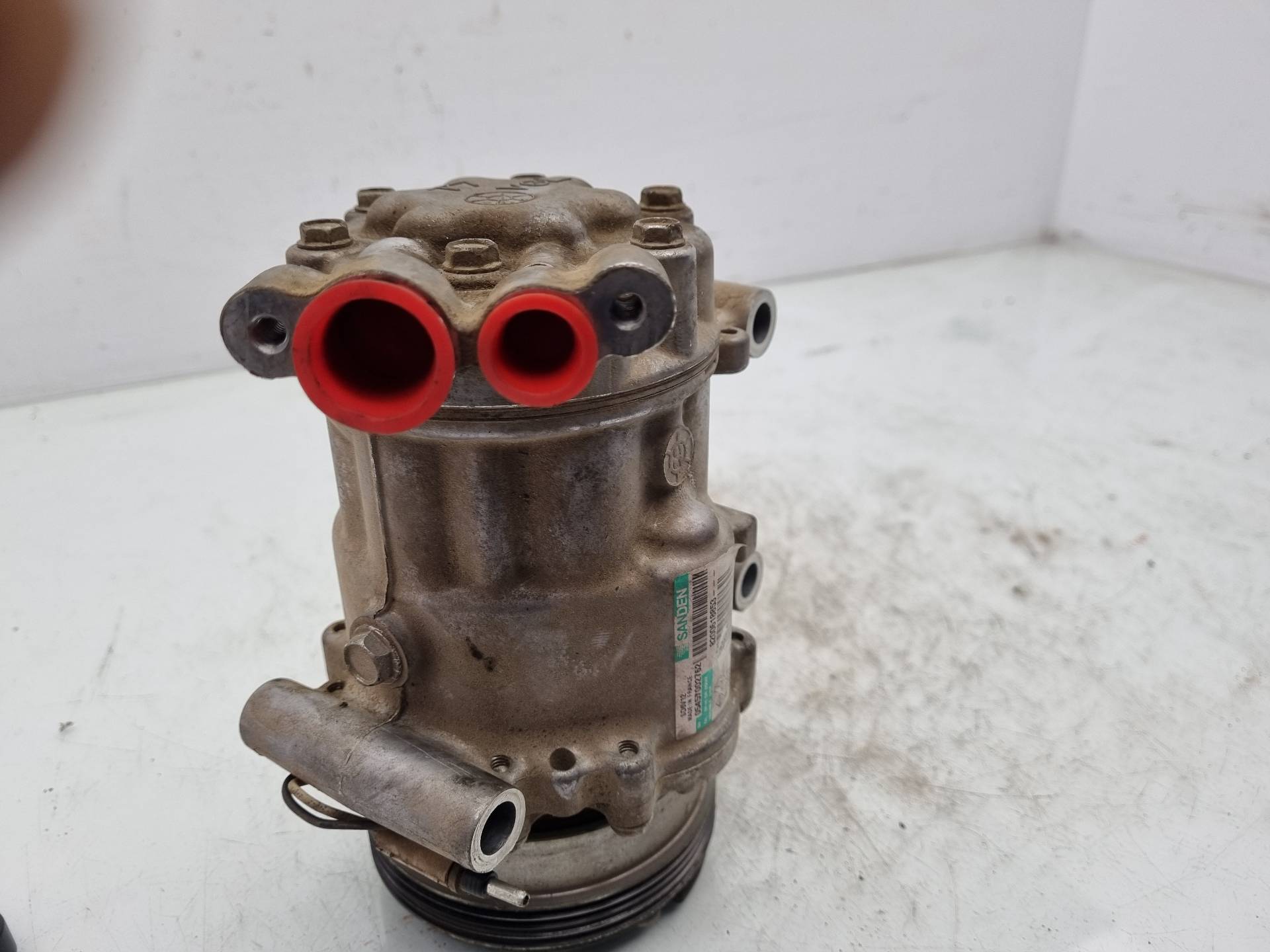 COMPRESOR AIRE ACONDICIONADO NISSAN KUBISTAR D4F F7