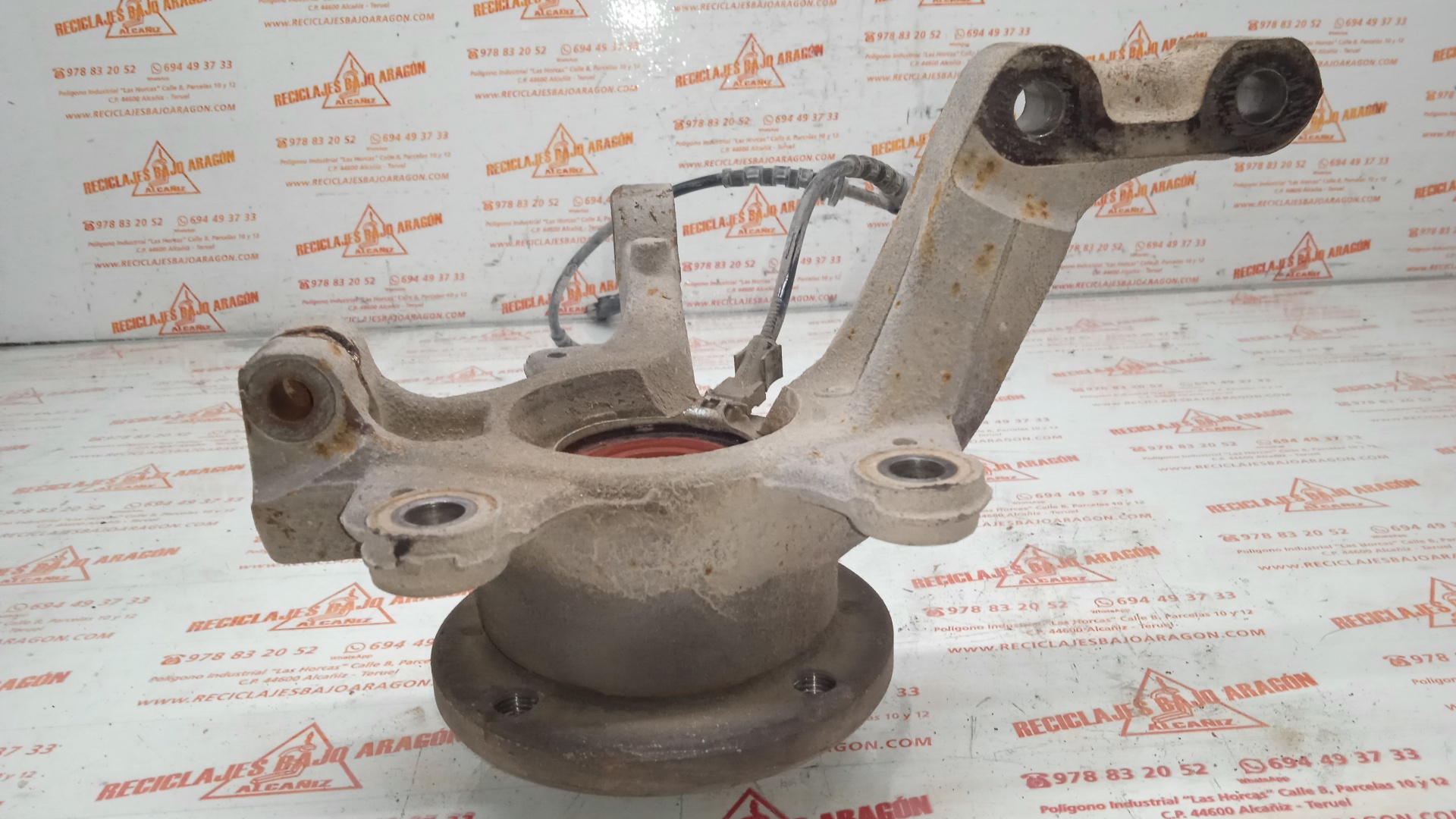 MANGUETA DELANTERA IZQUIERDA RENAULT CLIO K9K T7