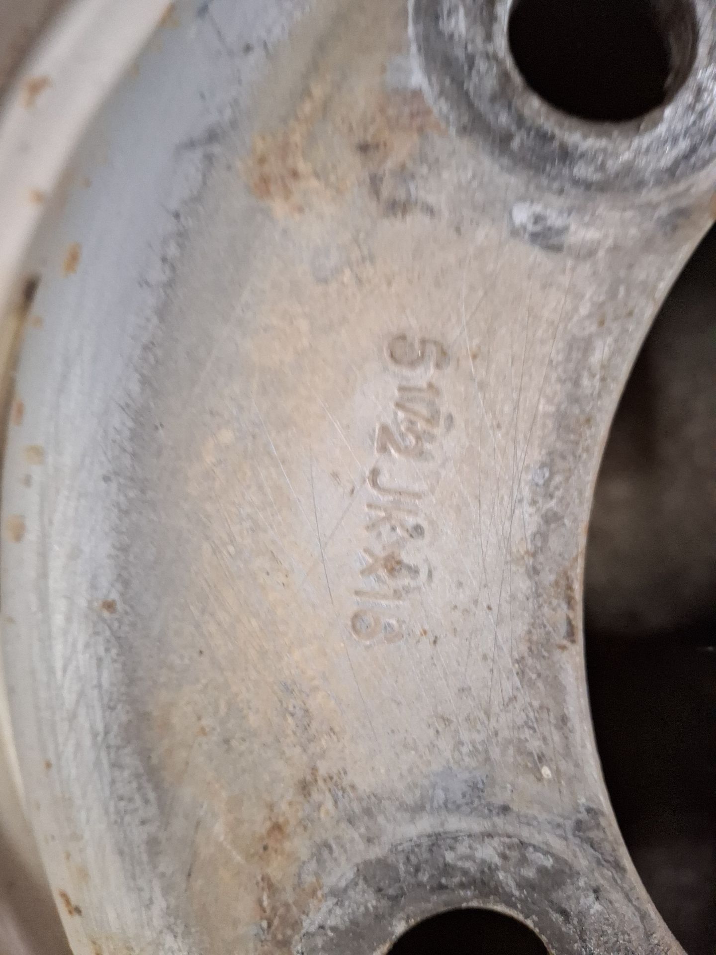 LLANTA RENAULT TRUCKS MASCOTT 