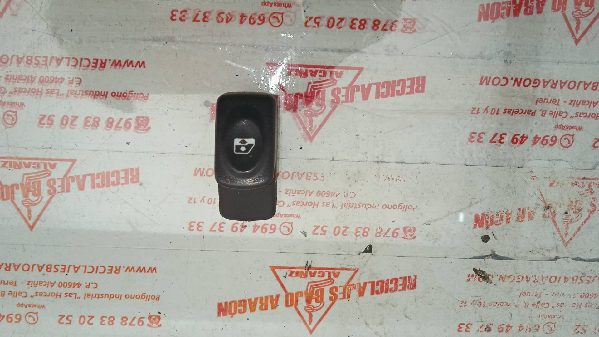 MANDO ELEVALUNAS DELANTERO IZQUIERDO RENAULT SC?NI F9Q K7