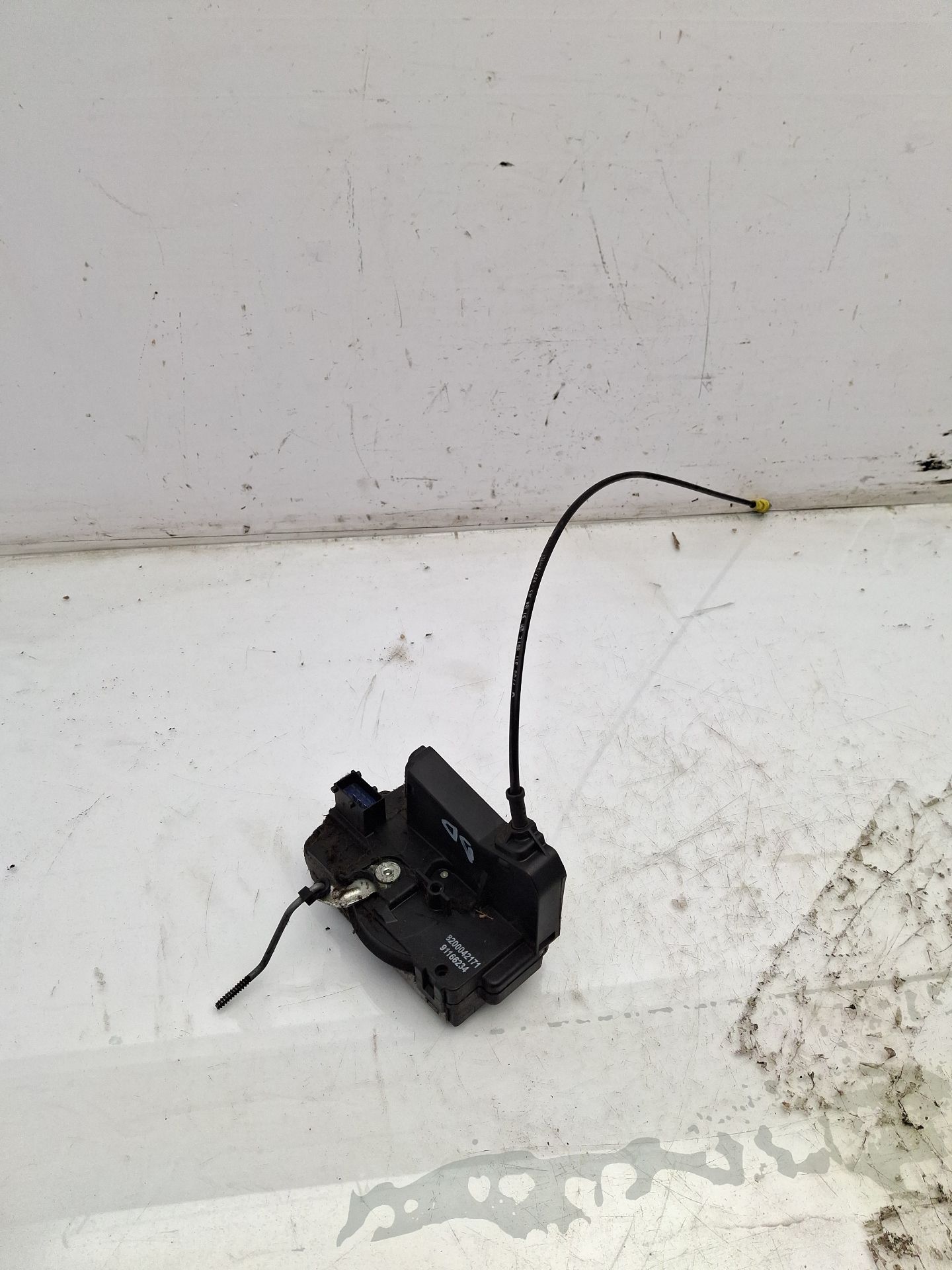 CERRADURA PUERTA DELANTERA DERECHA RENAULT TRAFIC RENAULT