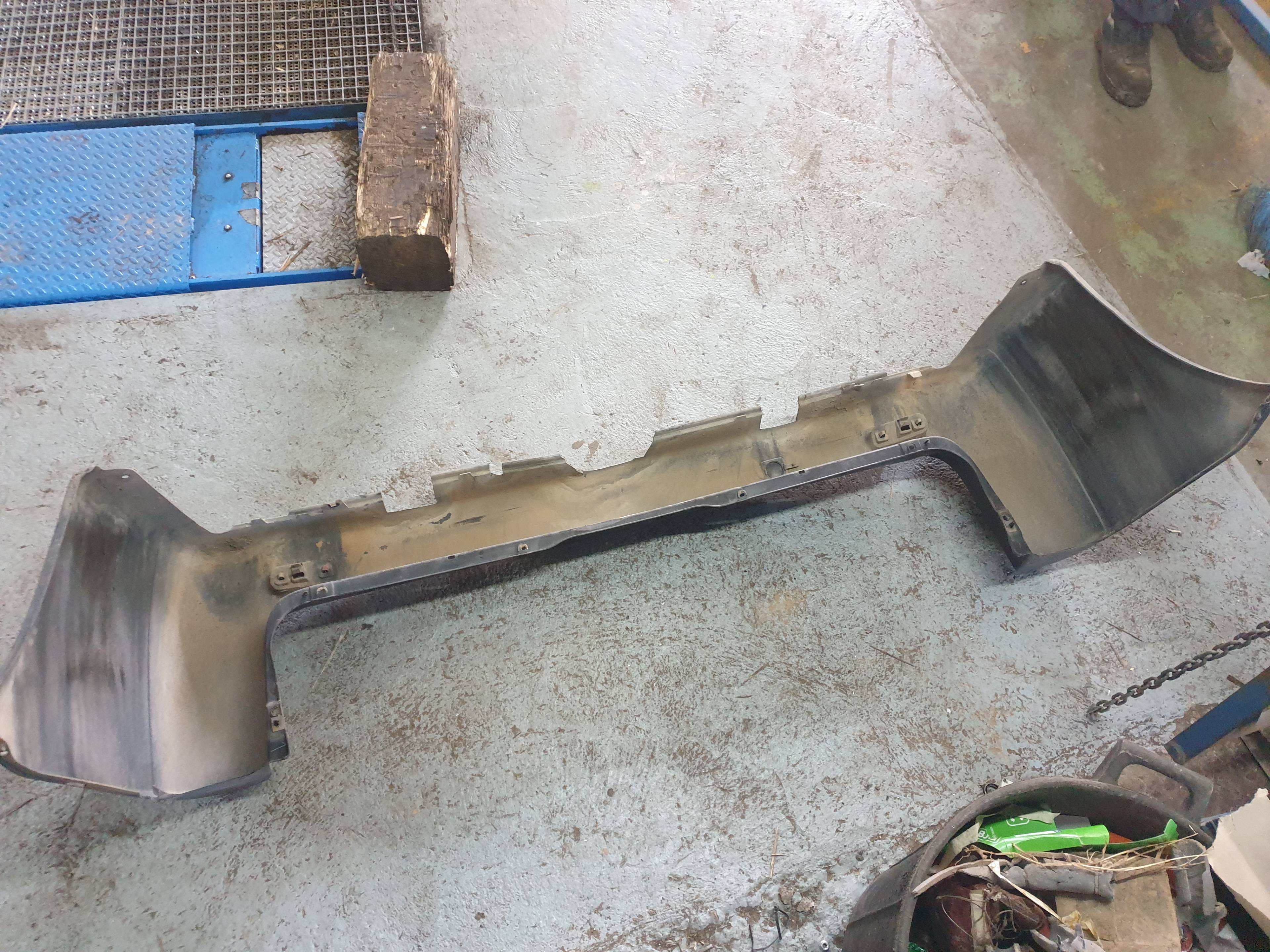 PARAGOLPES TRASERO PEUGEOT EXPERT RHKDW10UTED4