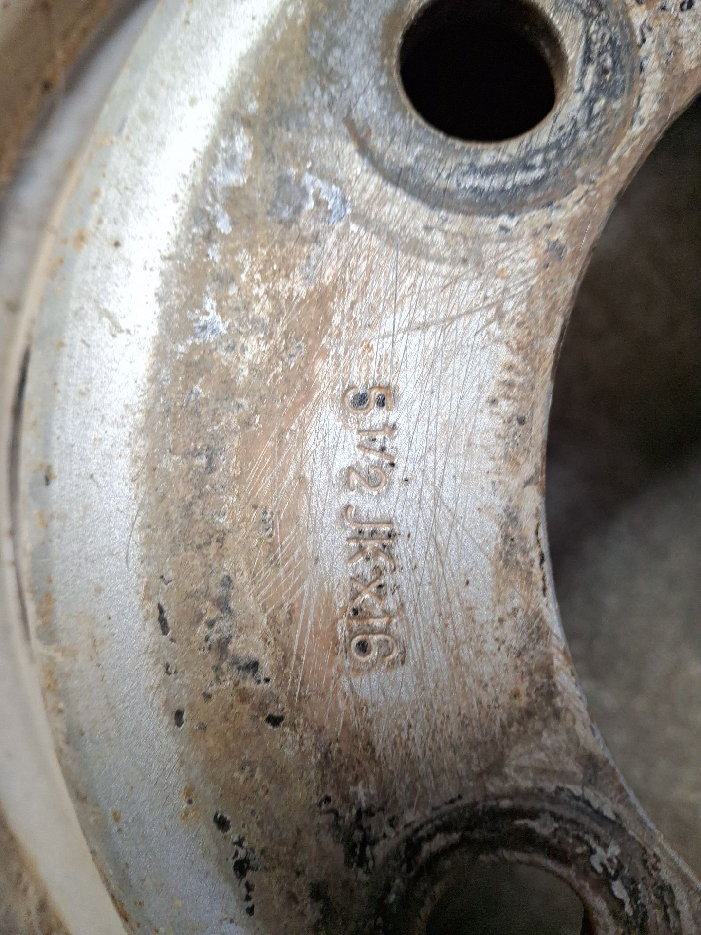 LLANTA RENAULT TRUCKS MASCOTT 