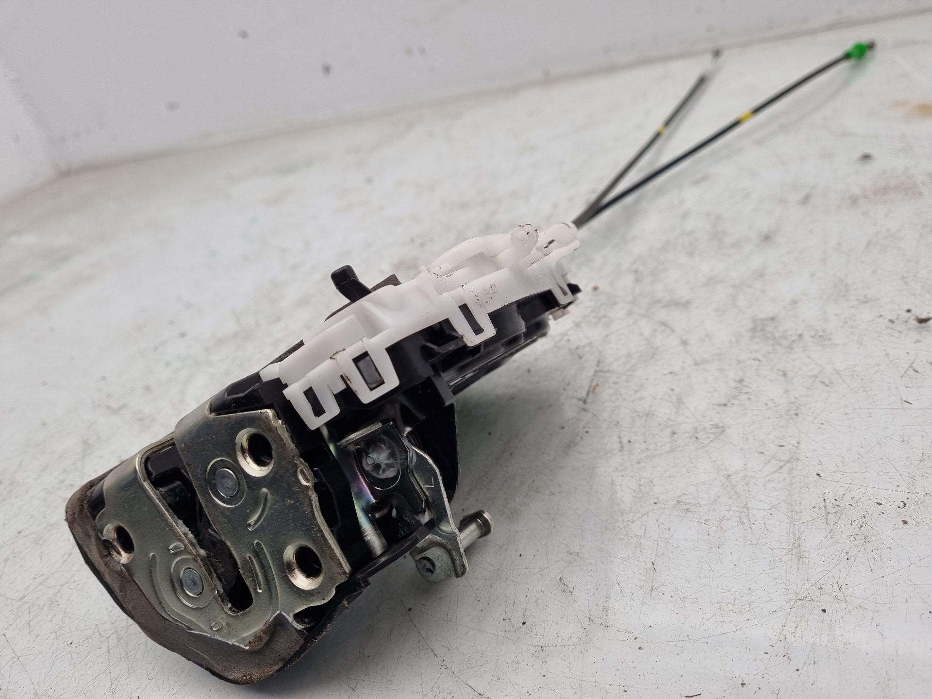 CERRADURA PUERTA TRASERA IZQUIERDA TOYOTA YARIS 1NZ