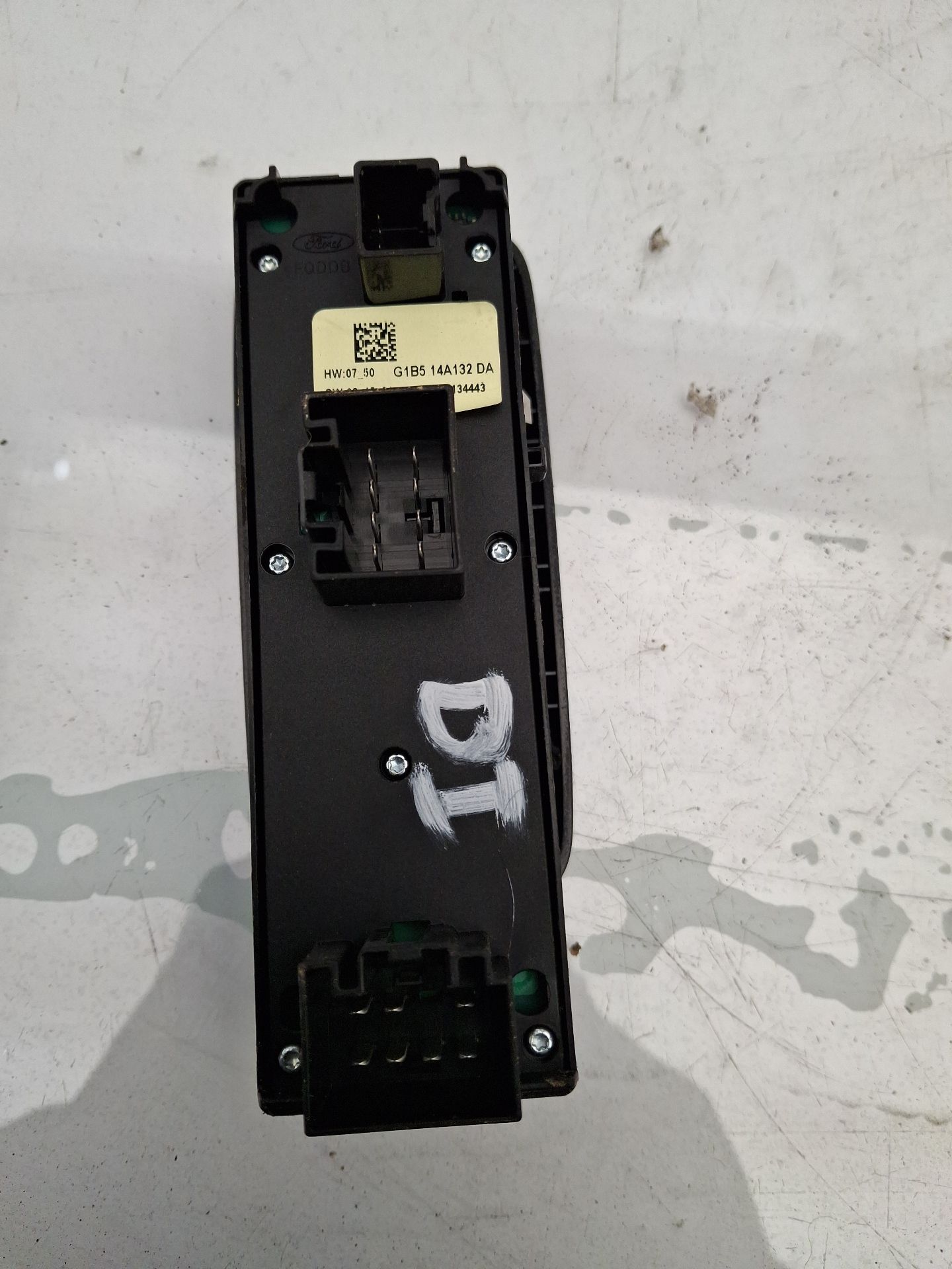MANDO ELEVALUNAS DELANTERO IZQUIERDO FORD KA+ 