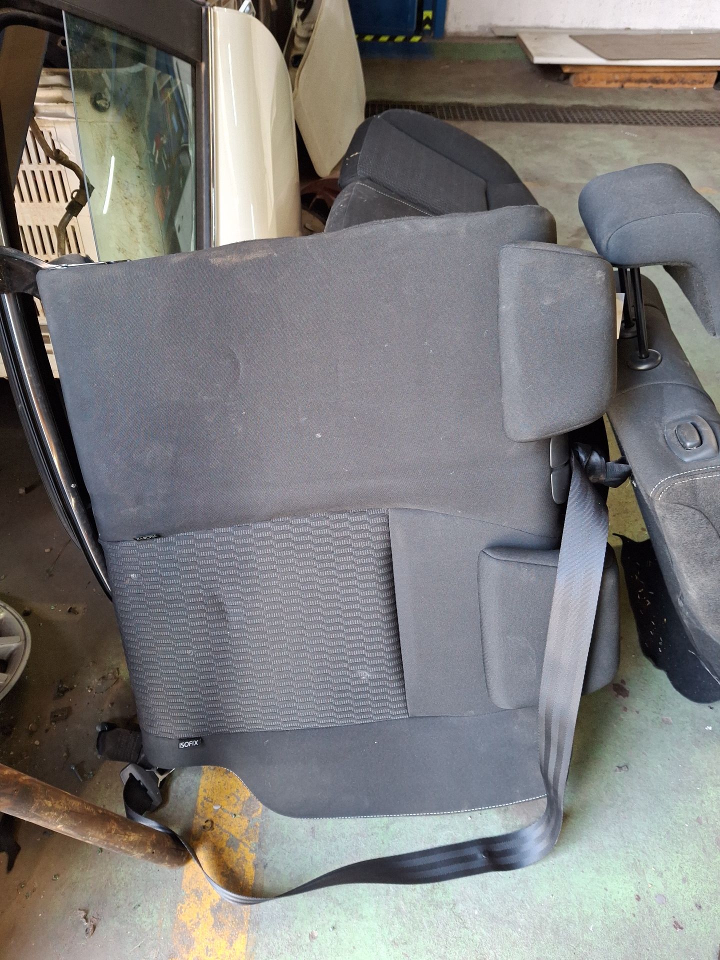 ASIENTOS TRASEROS PEUGEOT 208 