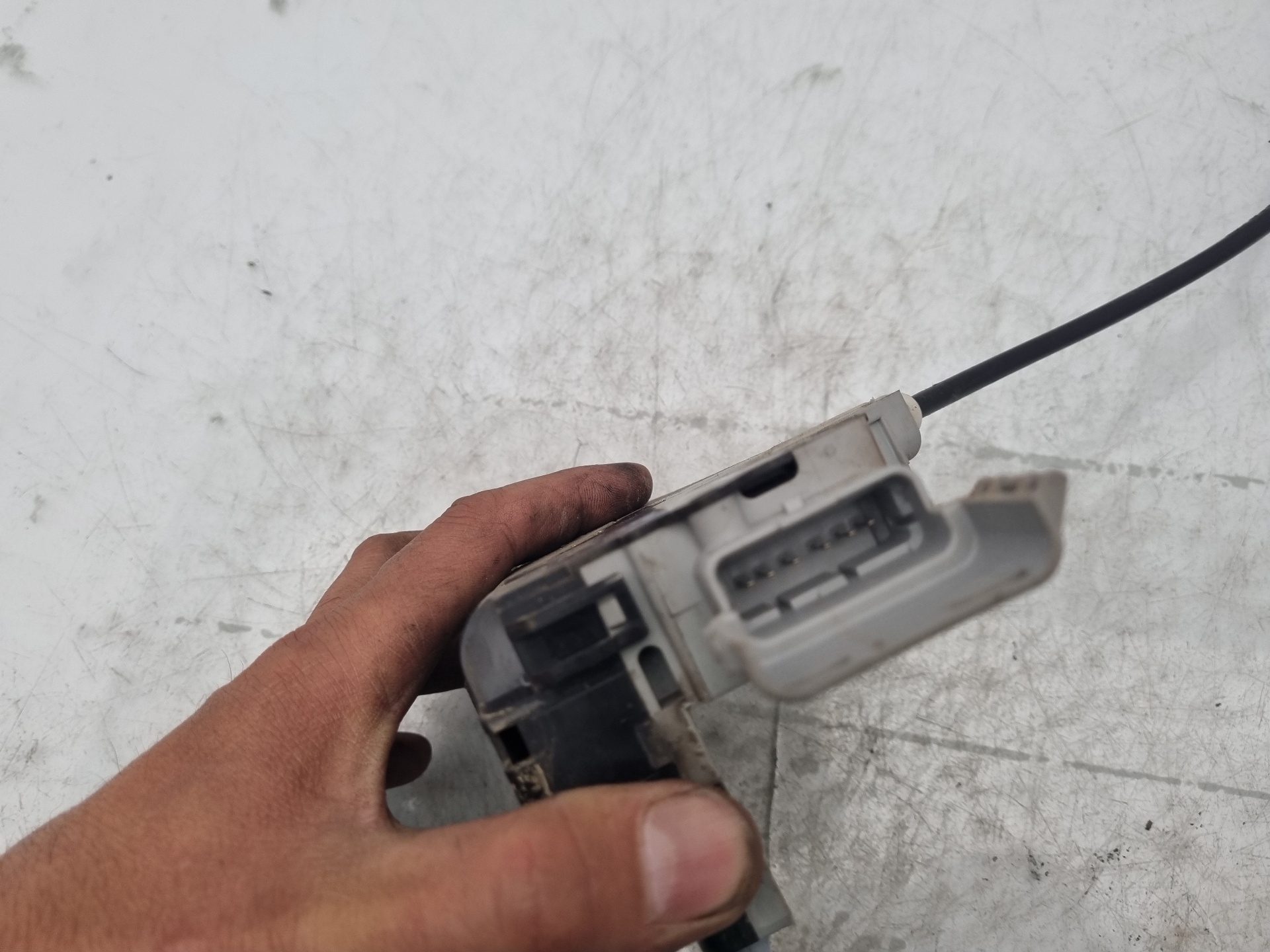 CERRADURA PUERTA TRASERA IZQUIERDA CITROEN C4 BERL 