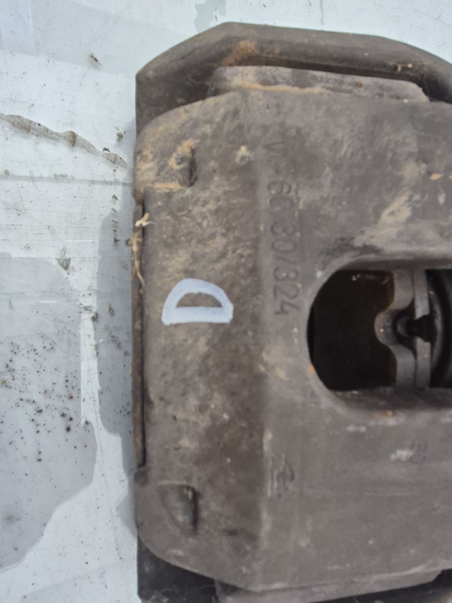 PINZA FRENO DELANTERA DERECHA BMW 5 