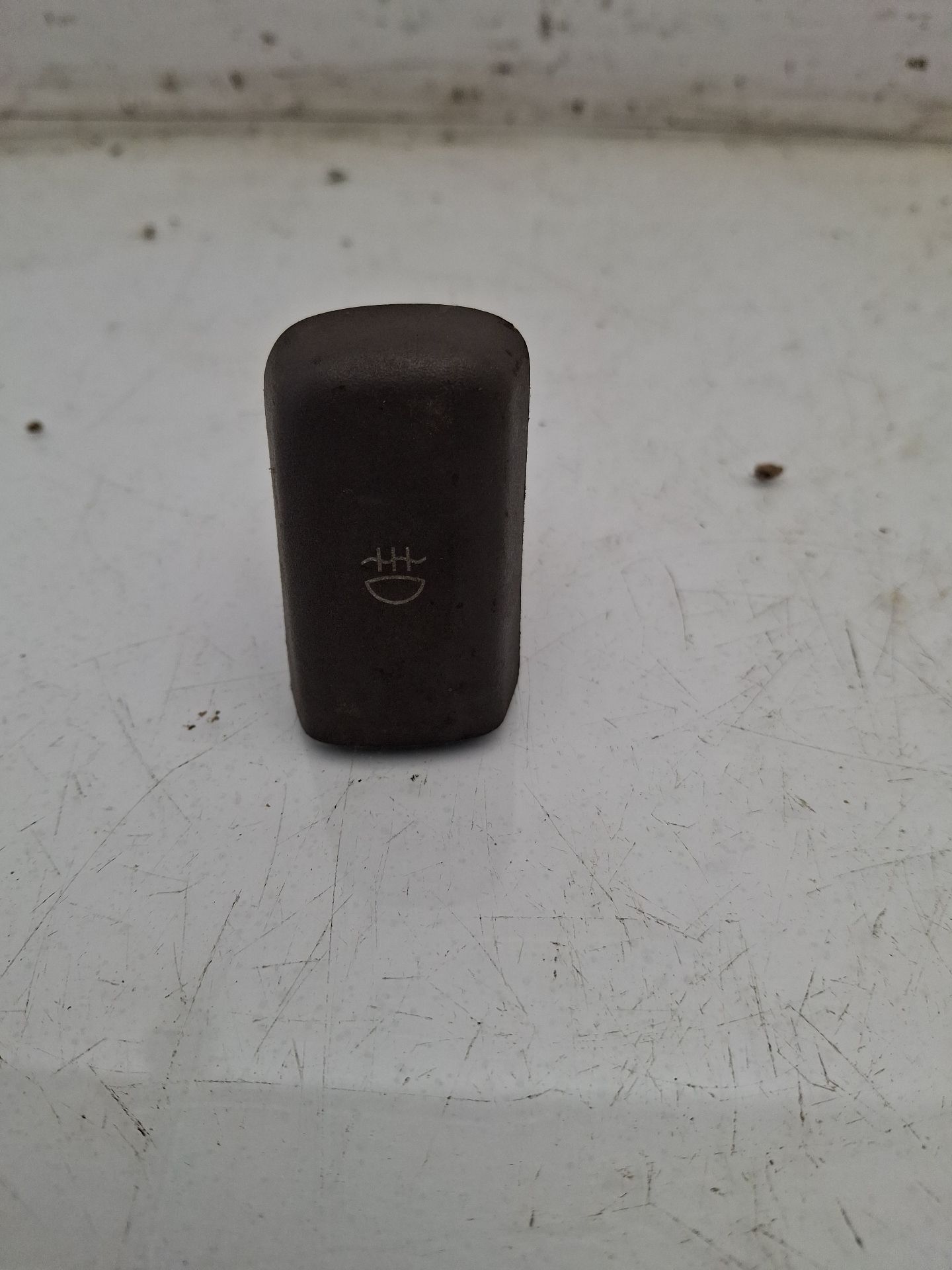 LLANTA NISSAN CABSTAR 