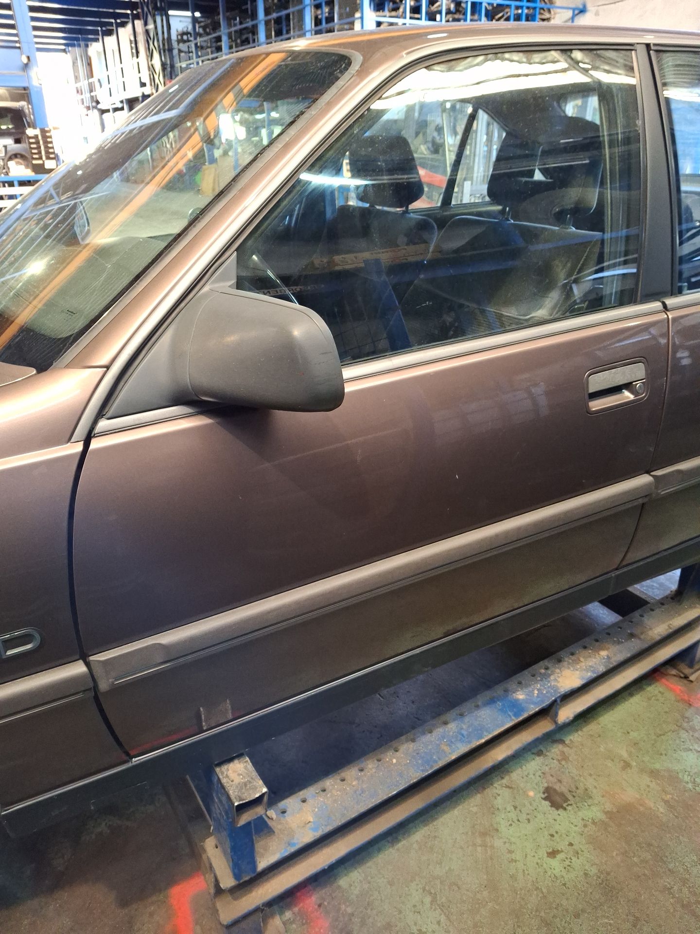 PUERTA DELANTERA IZQUIERDA OPEL OMEGA 
