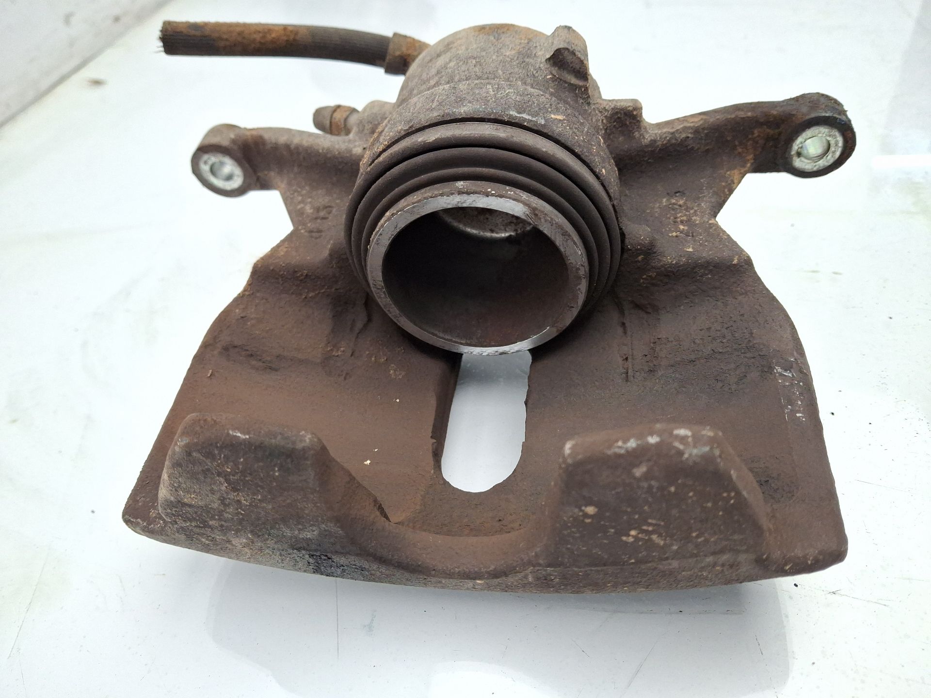 PINZA FRENO DELANTERA IZQUIERDA SEAT LEON 