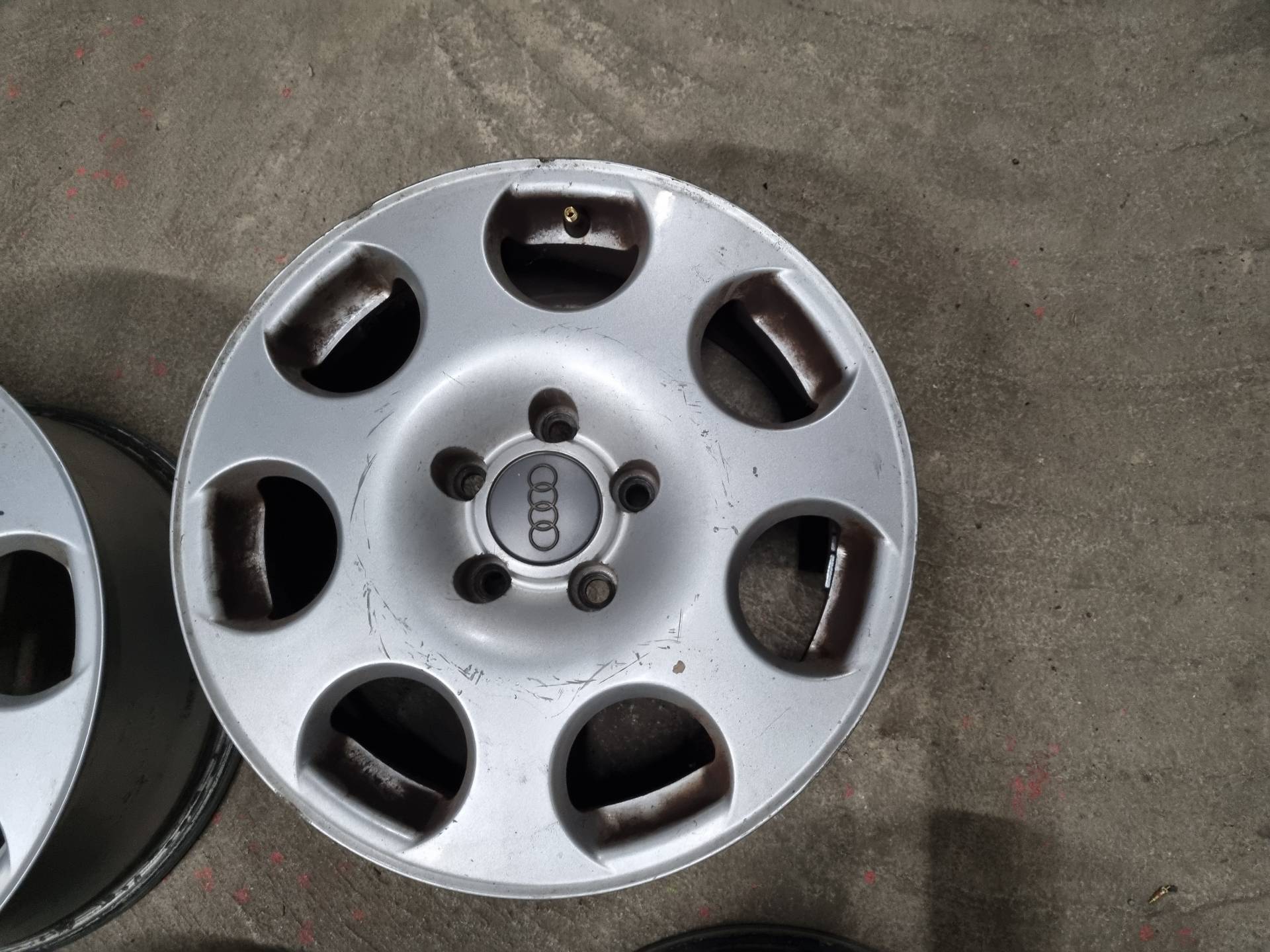 JUEGO LLANTAS AUDI A4 AVF