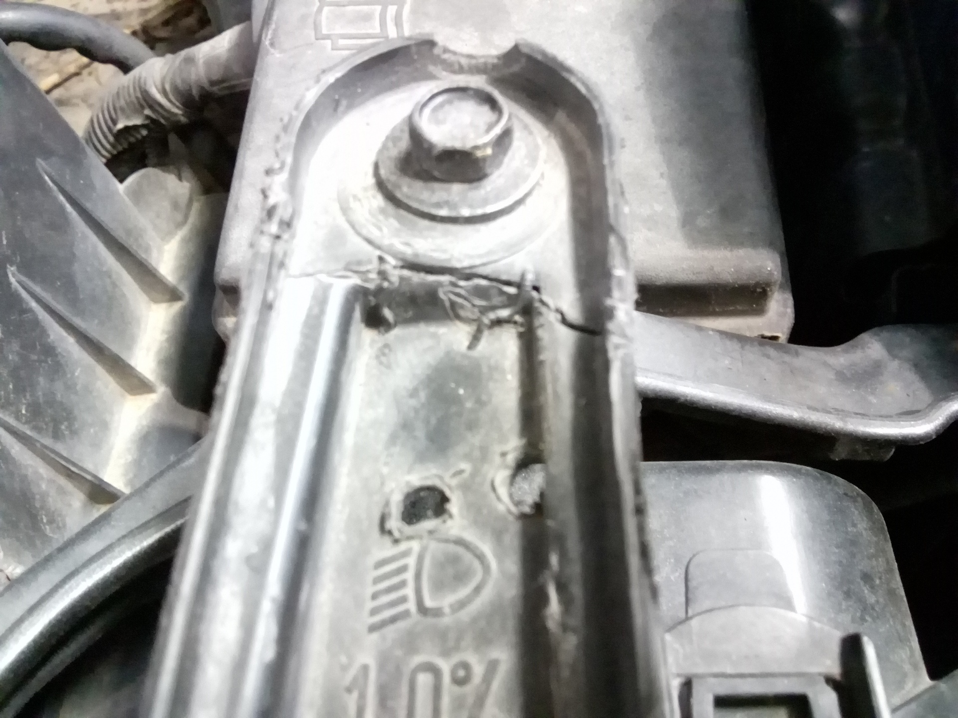 FARO IZQUIERDO FORD FOCUS G8DA