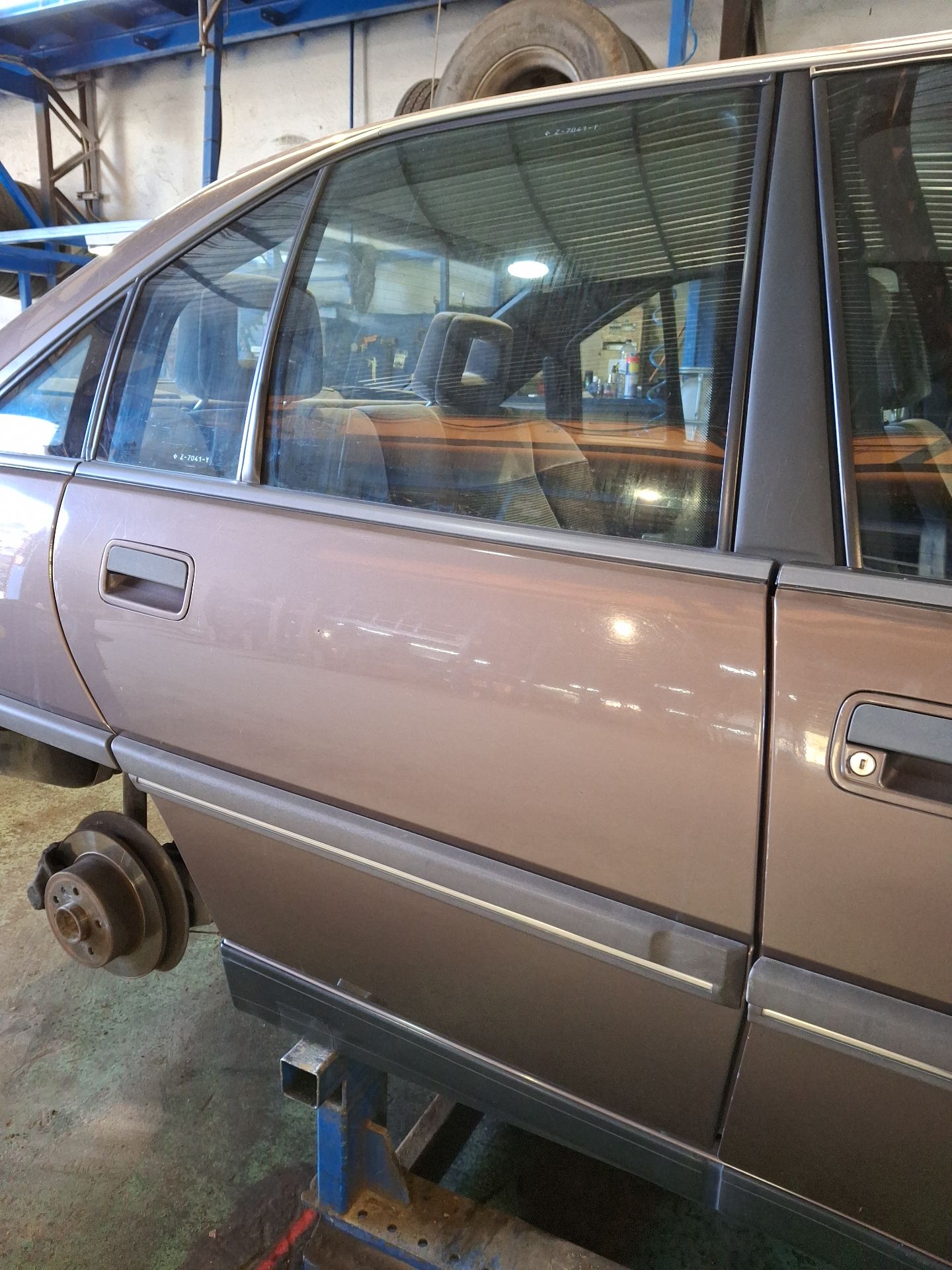 PUERTA TRASERA DERECHA OPEL OMEGA 
