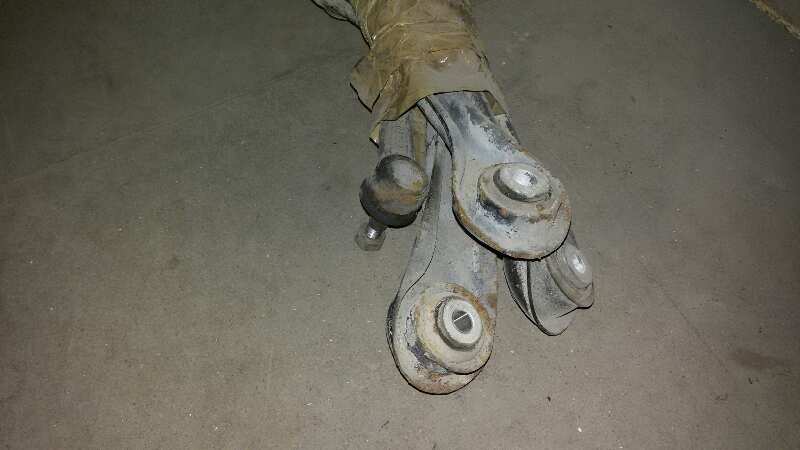 BRAZO SUSPENSION INFERIOR TRASERO IZQ. MERCEDES-BE 