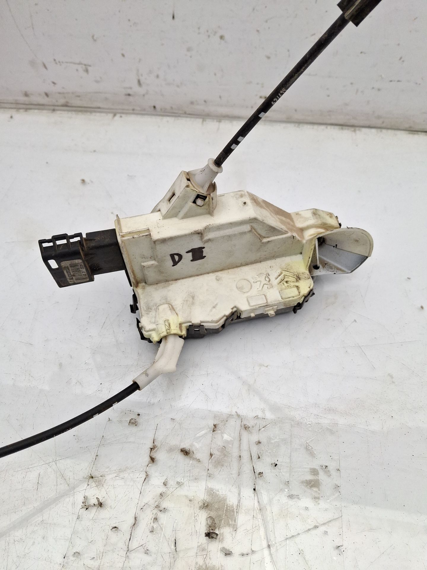 CERRADURA PUERTA DELANTERA IZQUIERDA CITROEN BERLI 