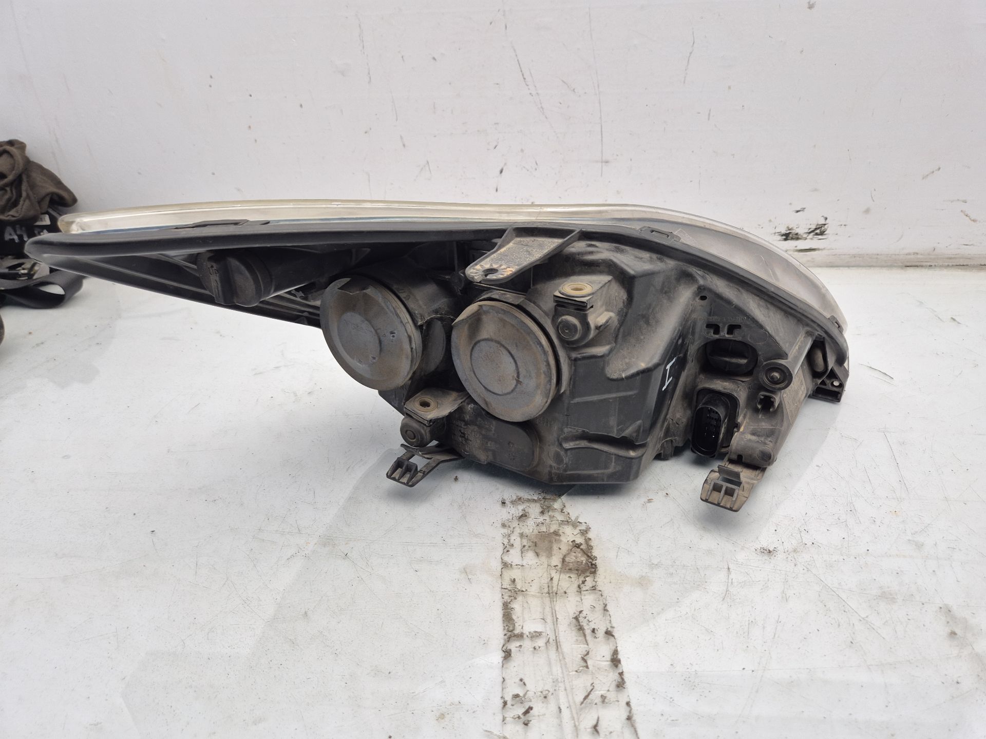FARO IZQUIERDO FORD FOCUS 