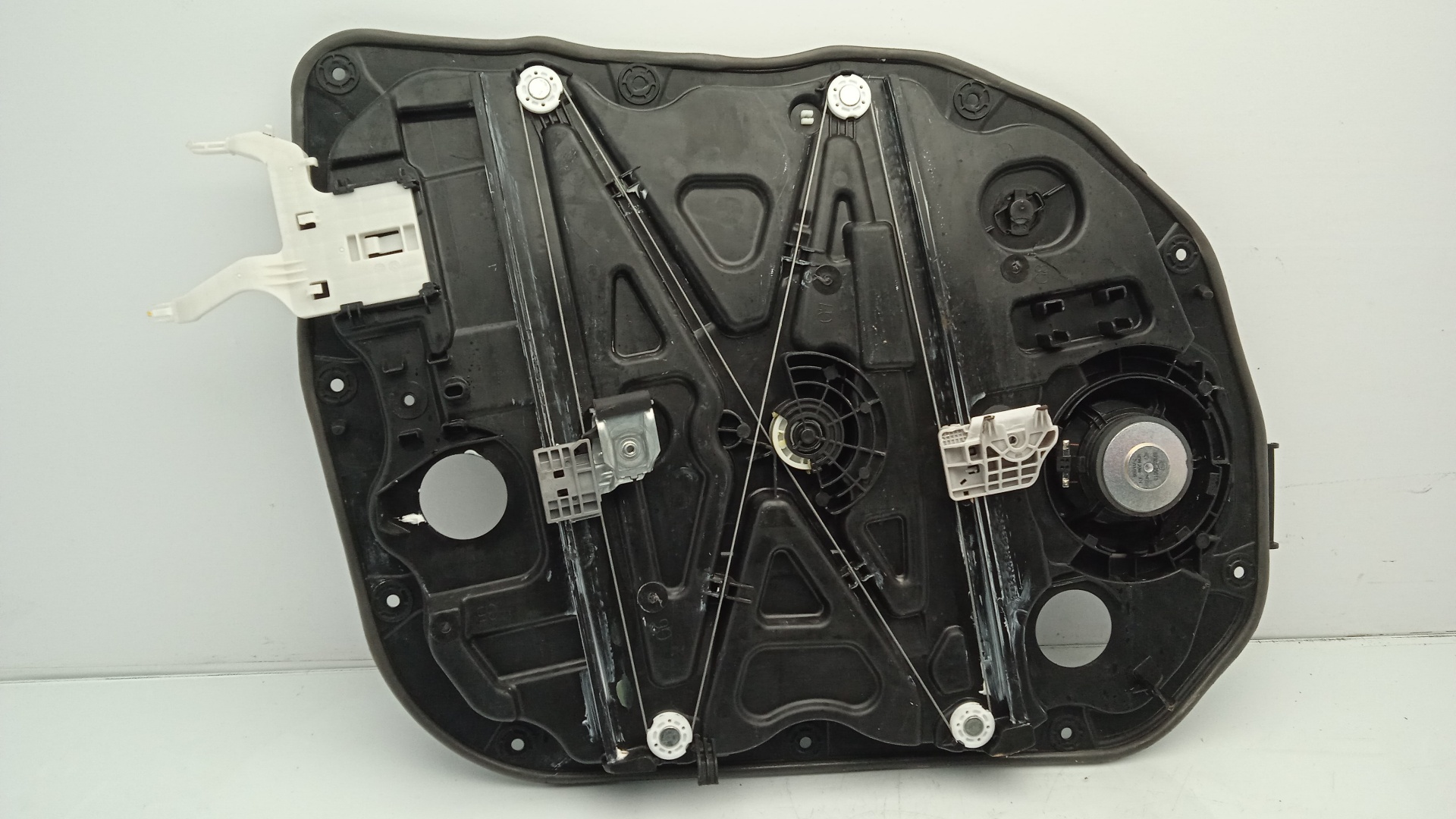 ELEVALUNAS DELANTERO DERECHO SSANGYONG KORANDO 673910