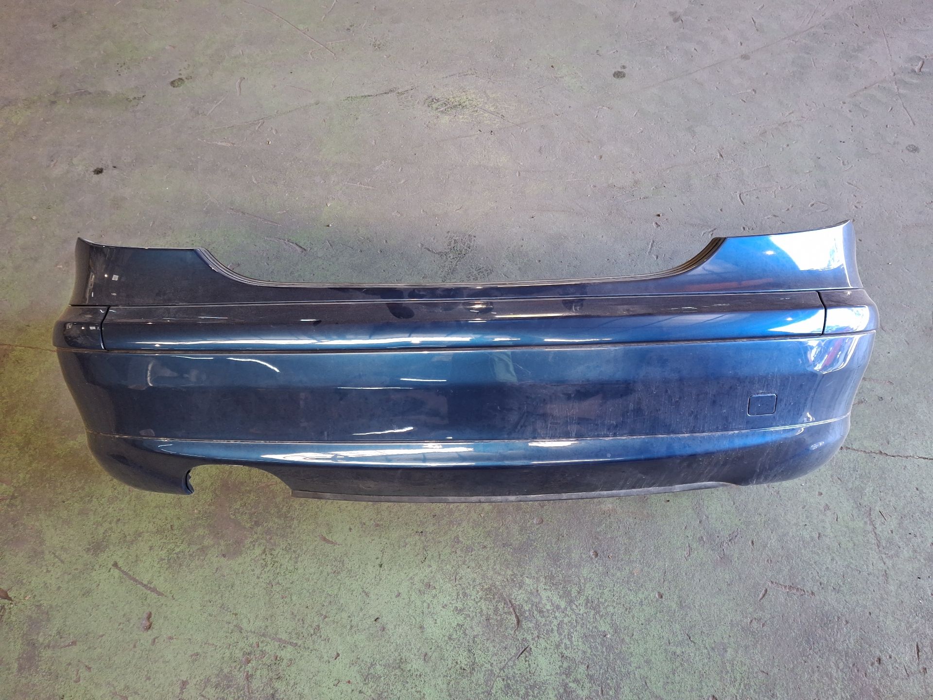 PARAGOLPES TRASERO MERCEDES-BENZ CLASE C 