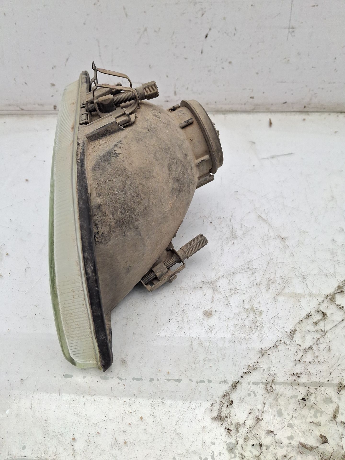 FARO DERECHO FORD FIESTA 