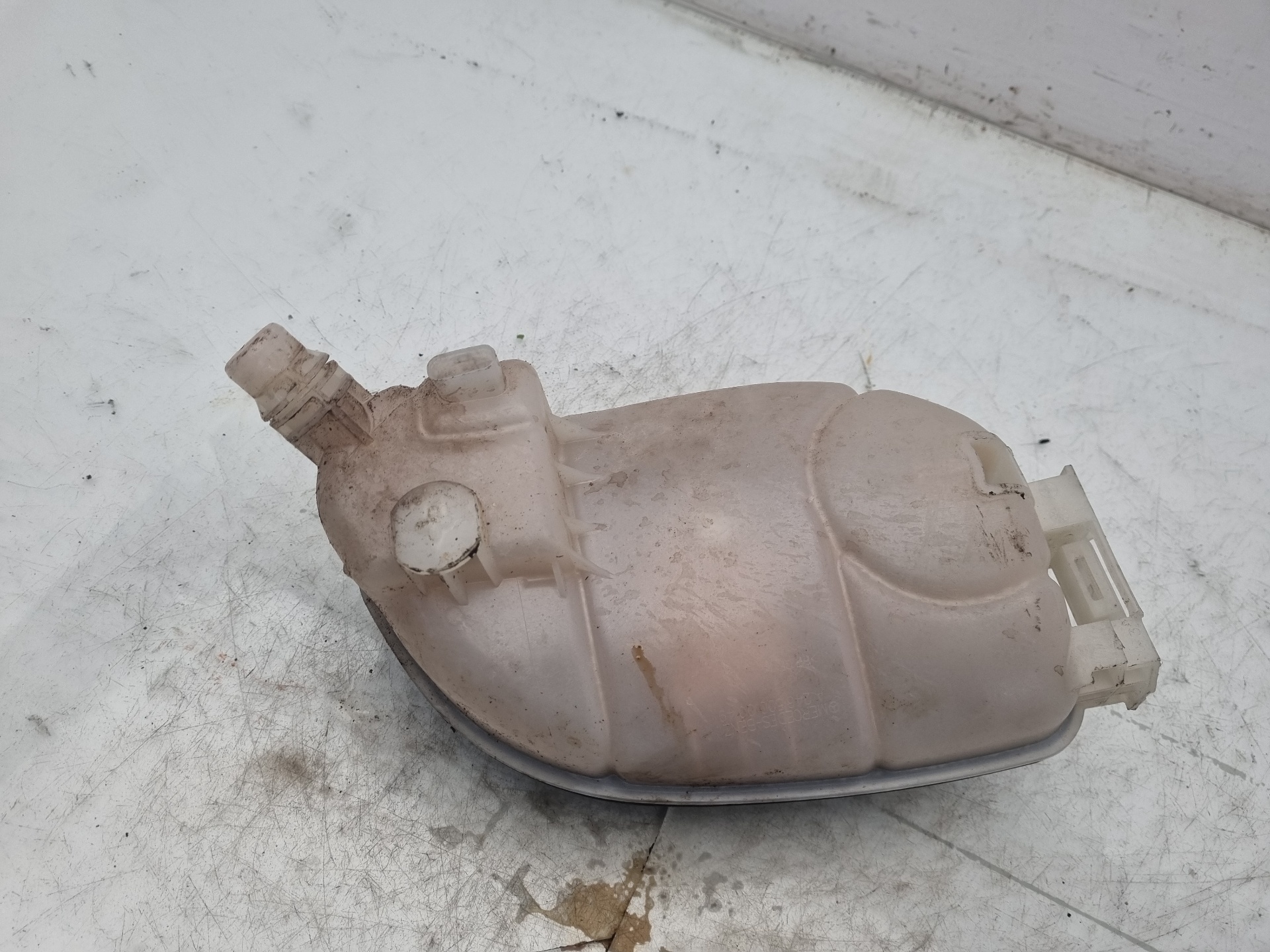 DEPOSITO EXPANSION INFINITI Q30 270910