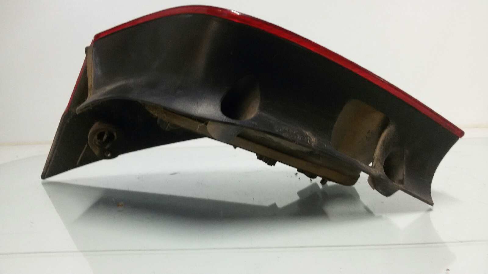 PILOTO TRASERO DERECHO RENAULT LAGUNA F9Q C7