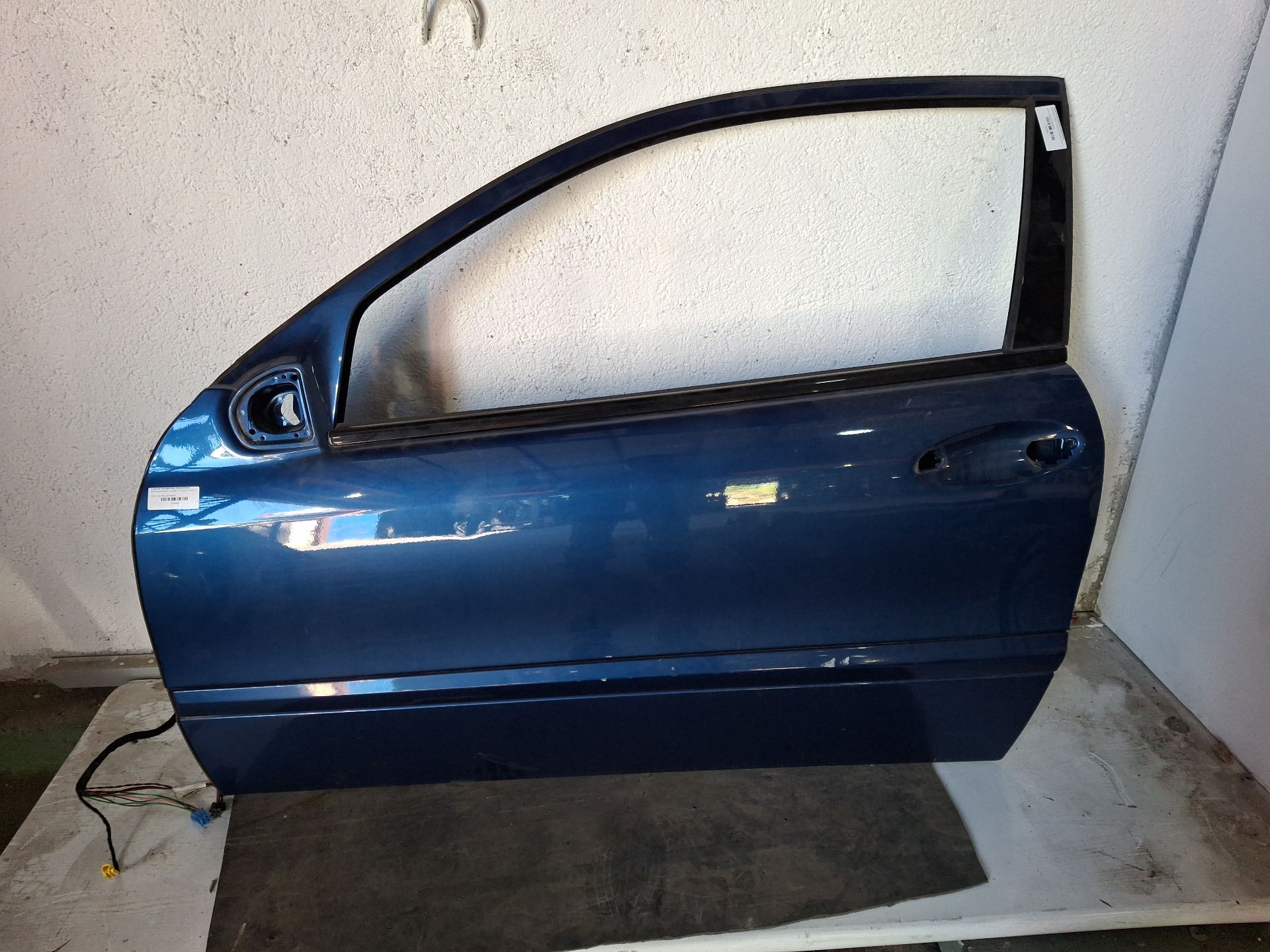 PUERTA DELANTERA IZQUIERDA MERCEDES-BENZ CLASE C 