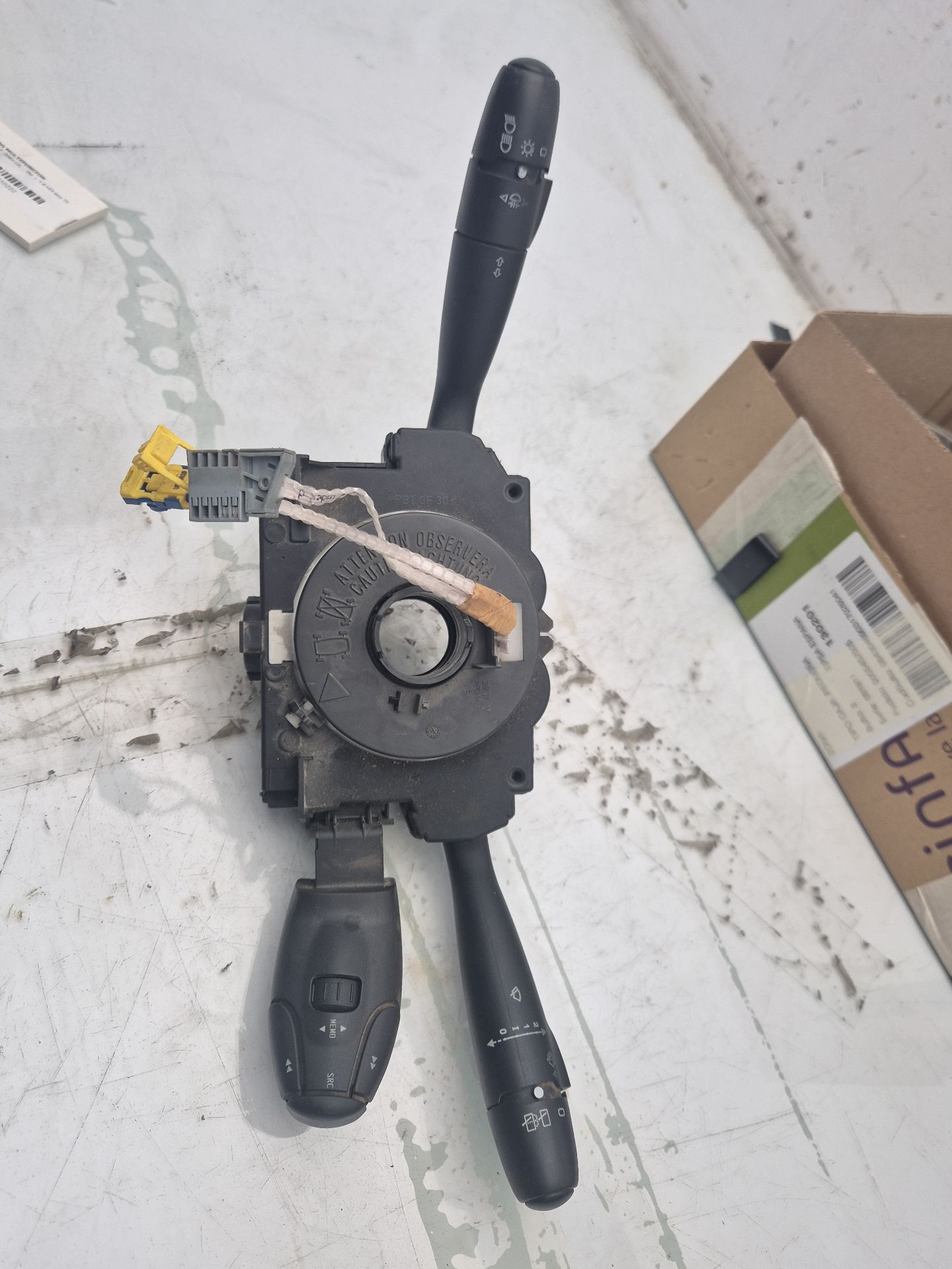 MANDO MULTIFUNCION PEUGEOT 206+ 