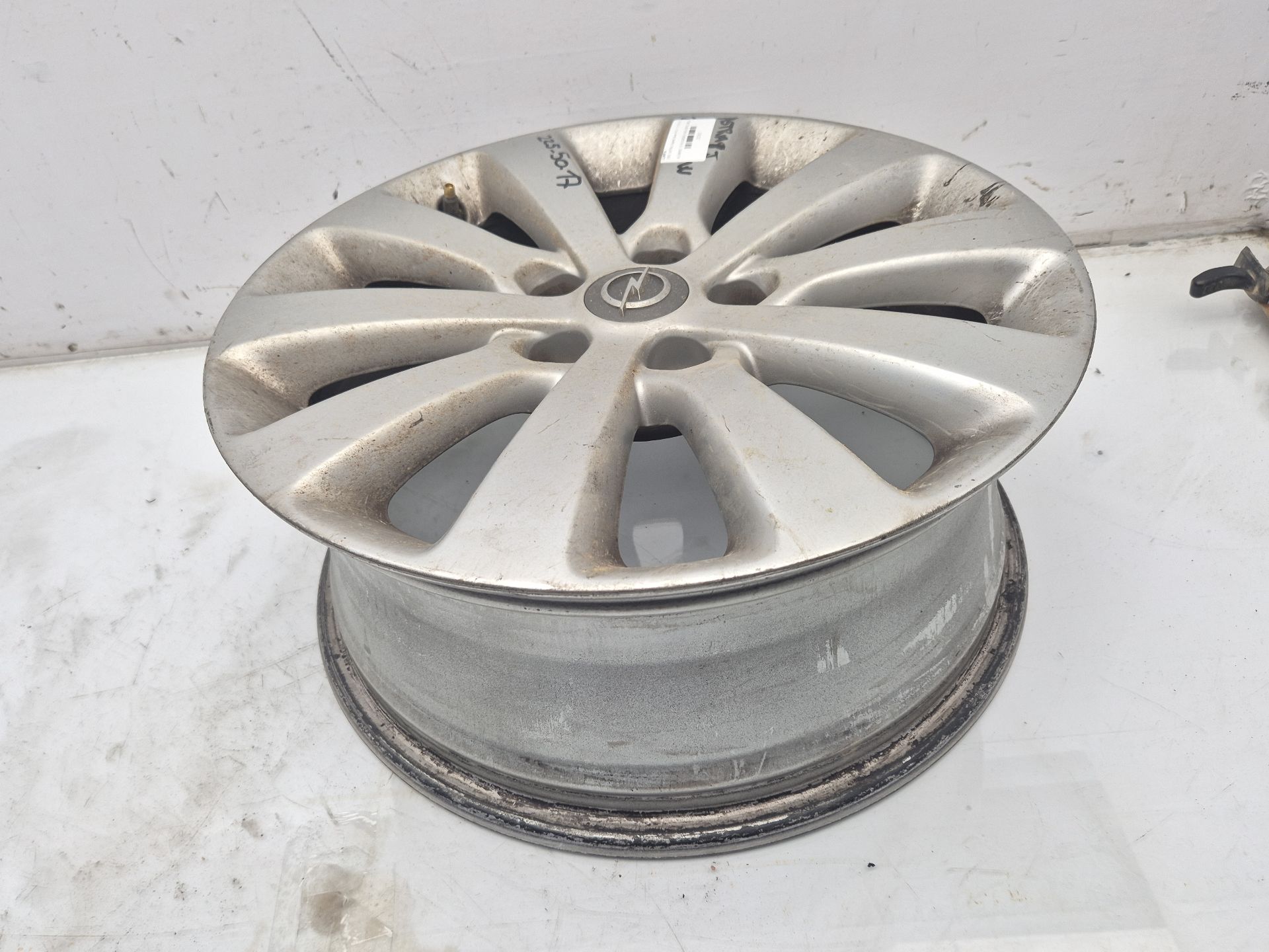 LLANTA OPEL ASTRA 