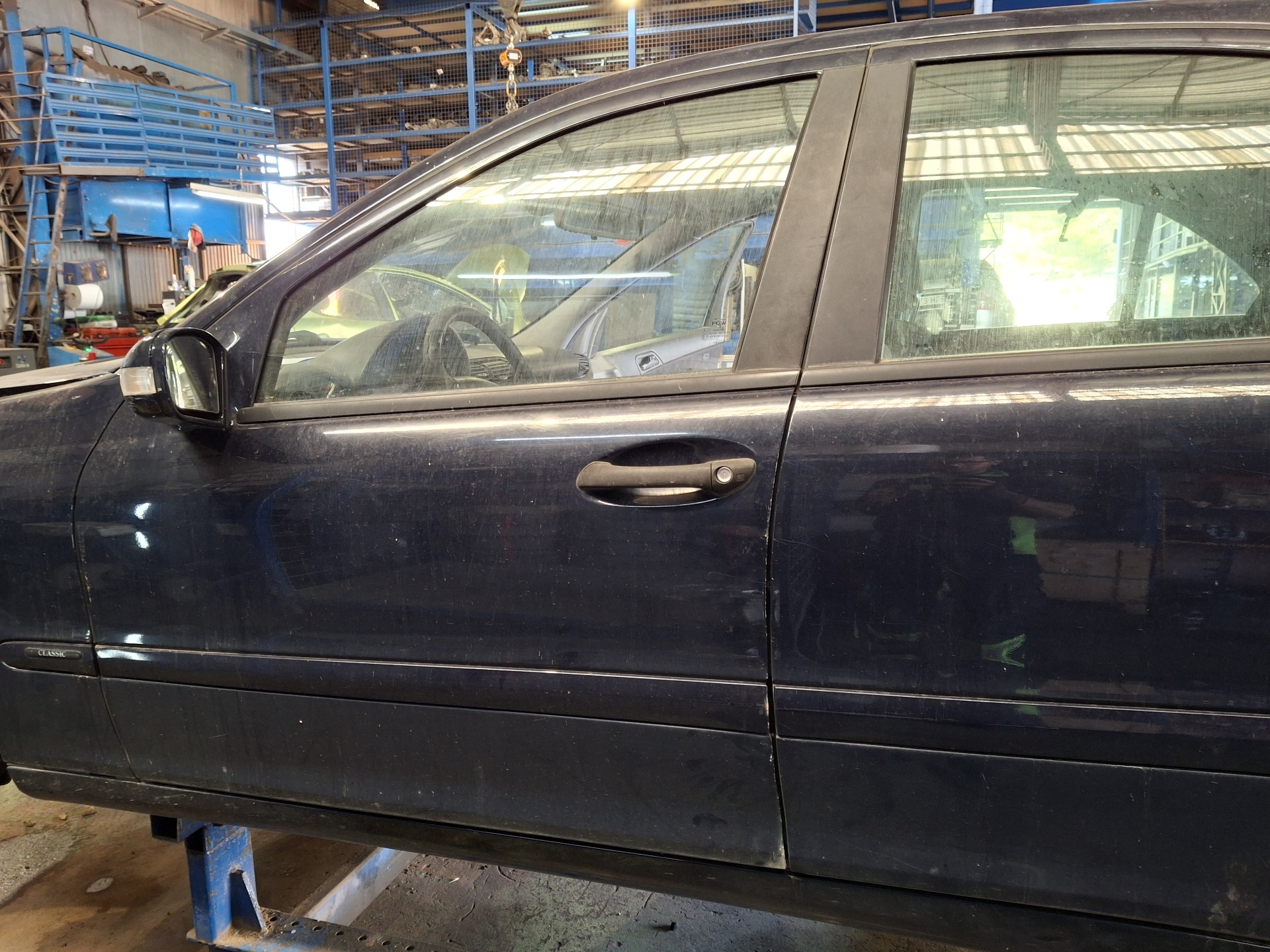 PUERTA DELANTERA IZQUIERDA MERCEDES-BENZ CLASE C OM612962
