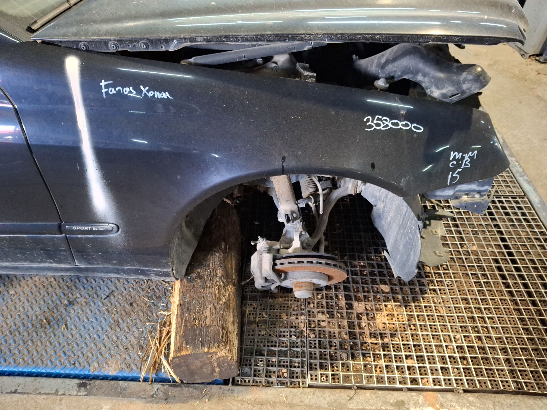 ALETA DELANTERA IZQUIERDA MERCEDES-BENZ CLASE C 