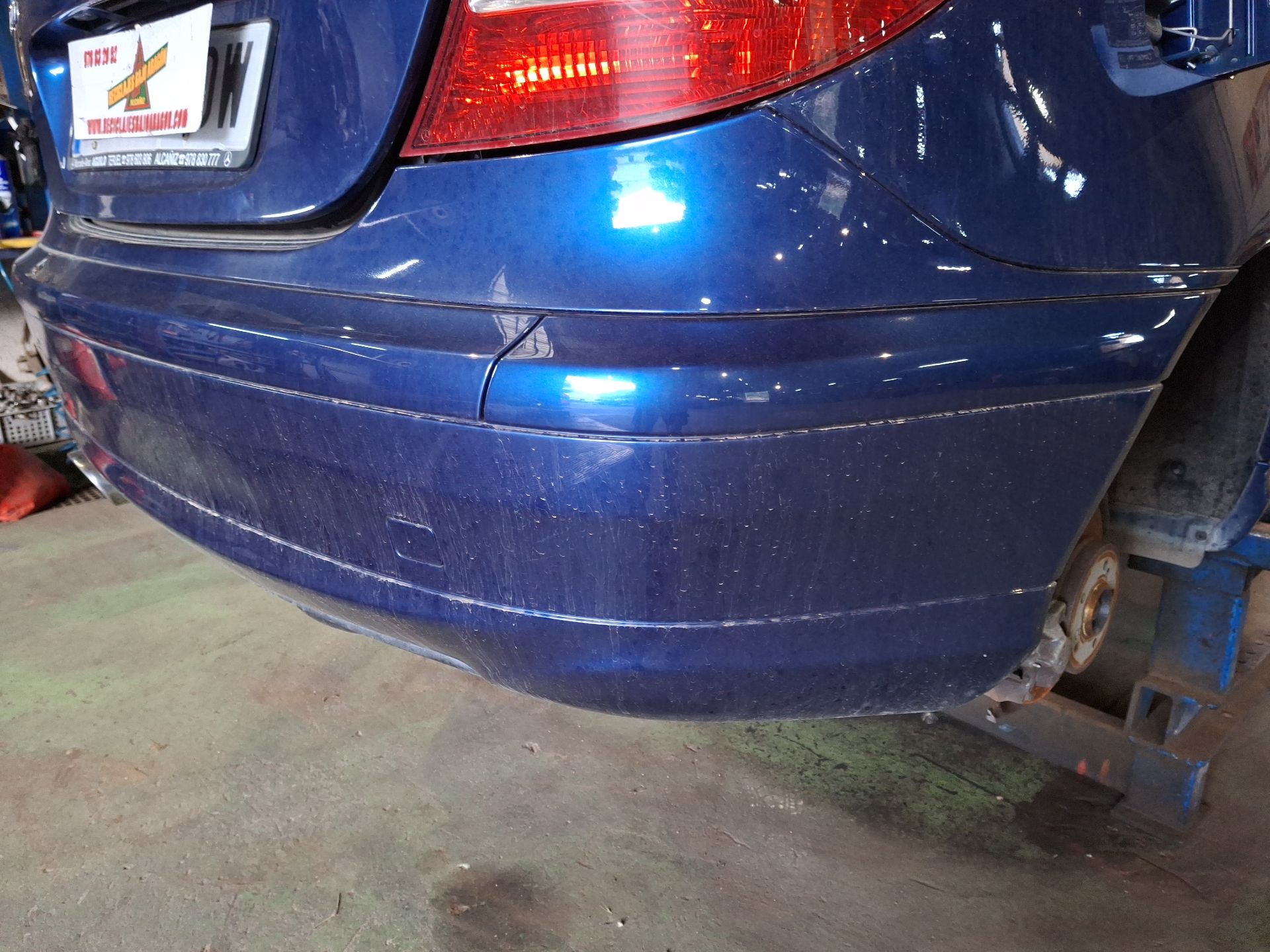 PARAGOLPES TRASERO MERCEDES-BENZ CLASE C 