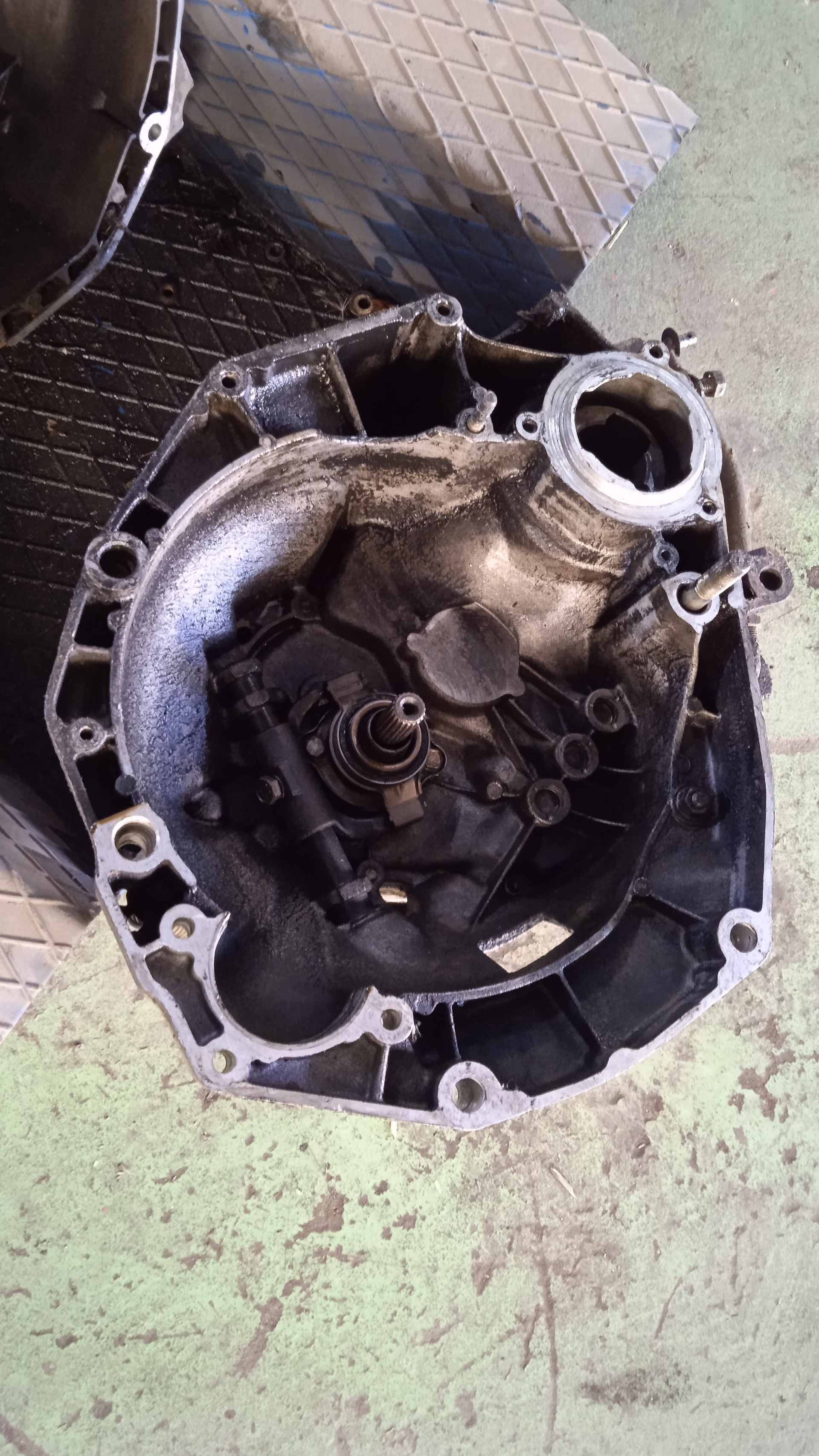 CAJA CAMBIOS SEAT 127 