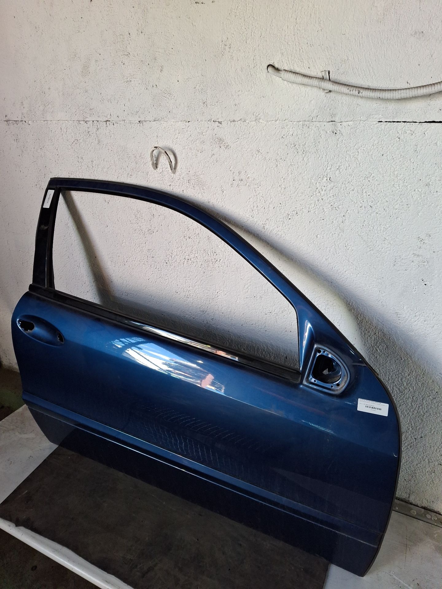 PUERTA DELANTERA DERECHA MERCEDES-BENZ CLASE C 
