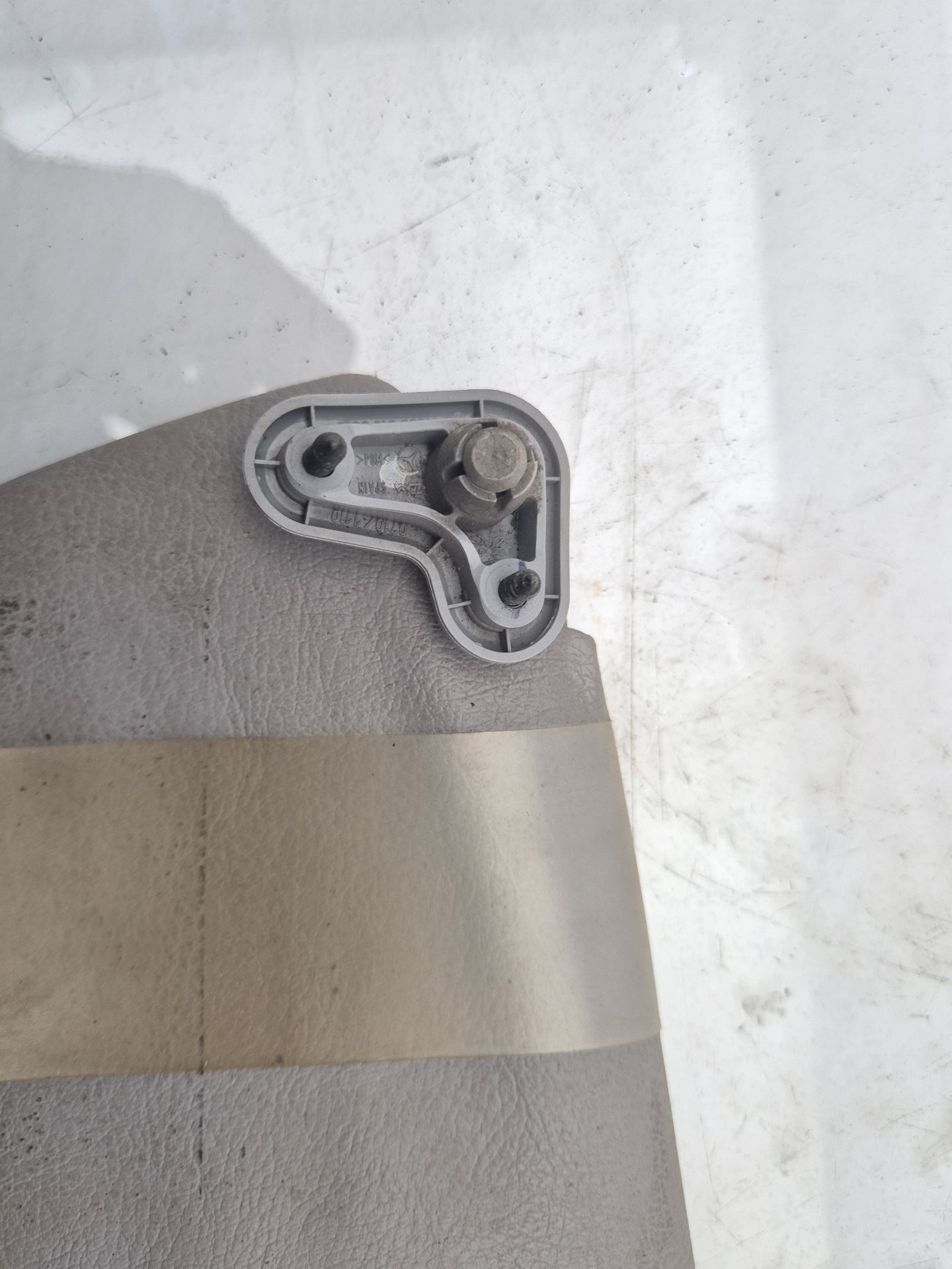 PARASOL IZQUIERDO MERCEDES-BENZ VITO 