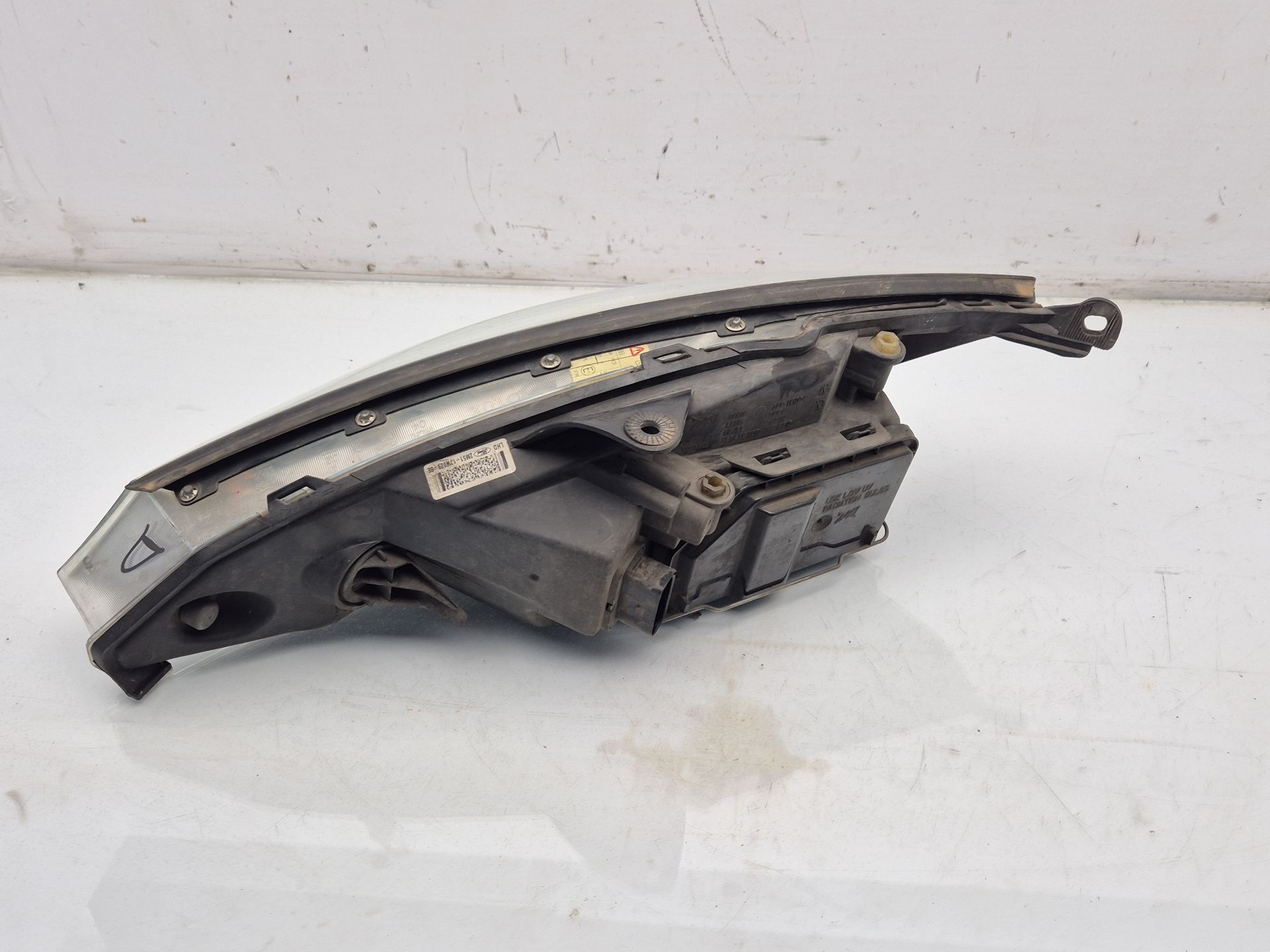 FARO DERECHO FORD FOCUS 