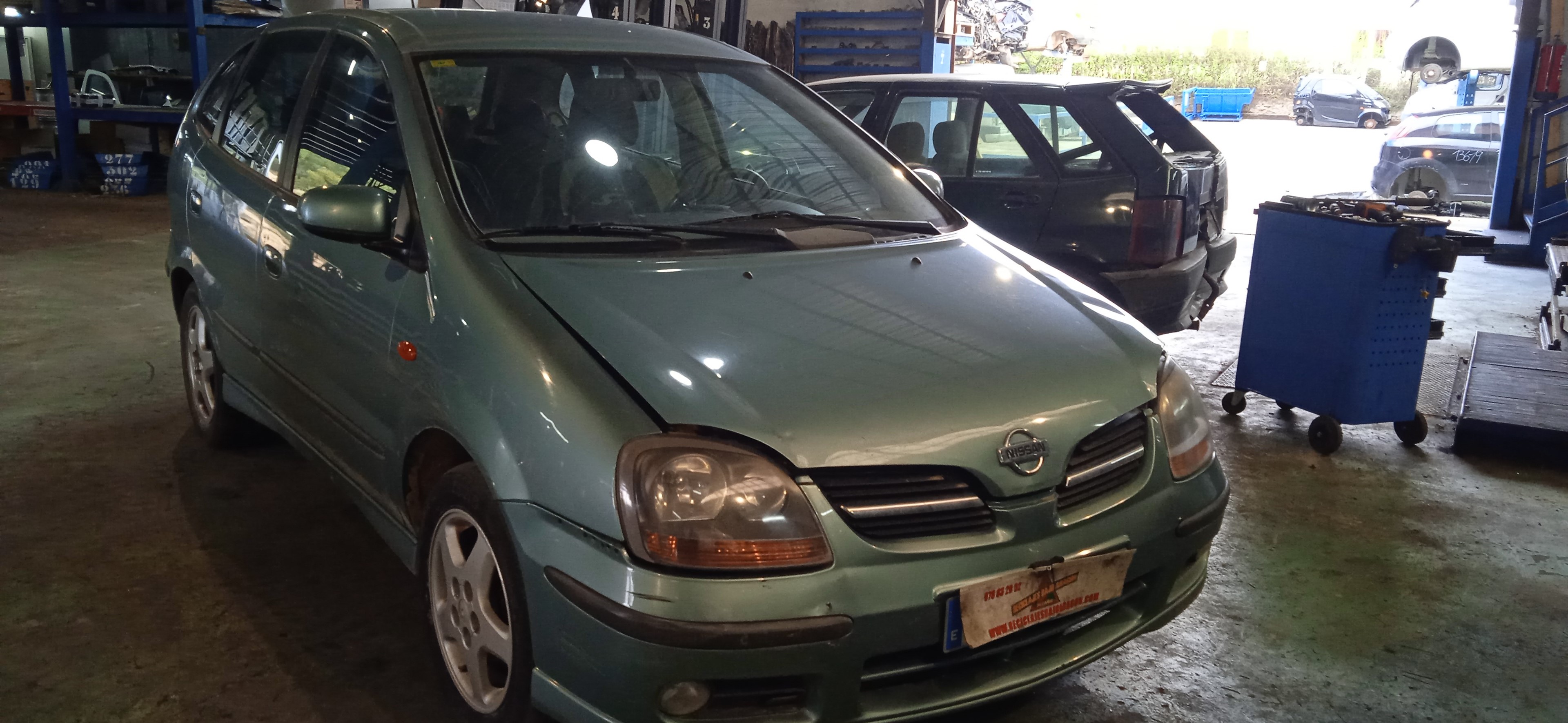 ELEVALUNAS DELANTERO IZQUIERDO NISSAN ALMERA YD22