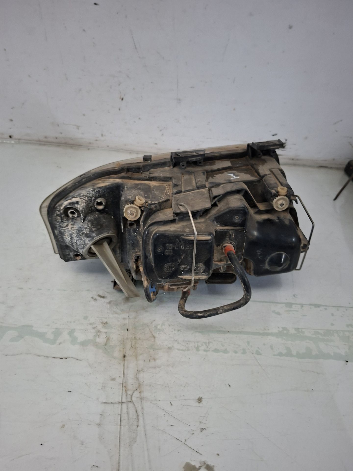 FARO IZQUIERDO AUDI A6 