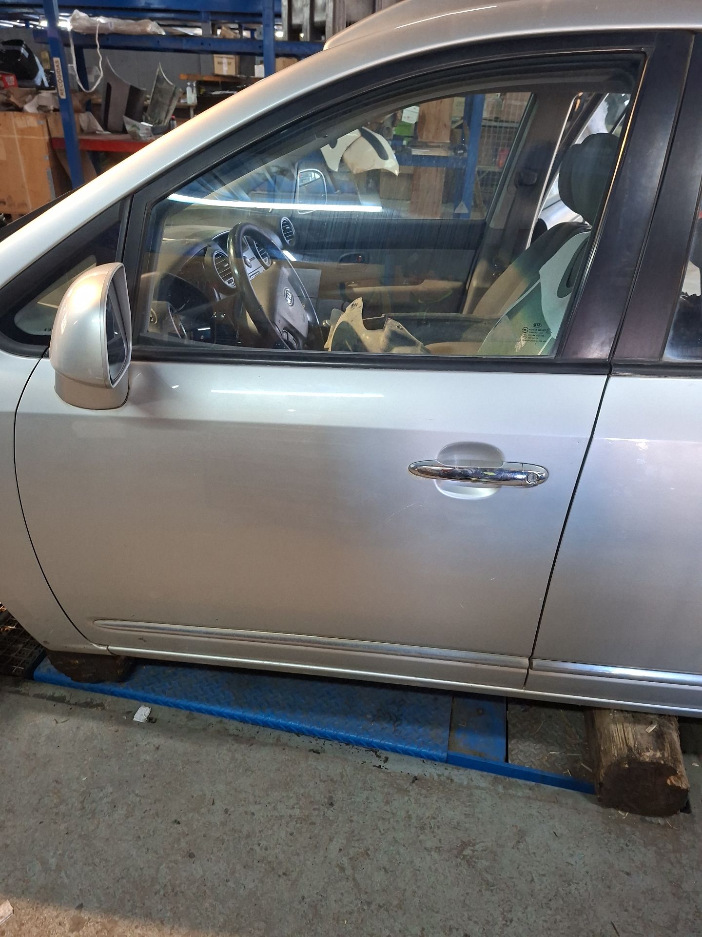 BOMBA DIRECCION KIA CARENS 