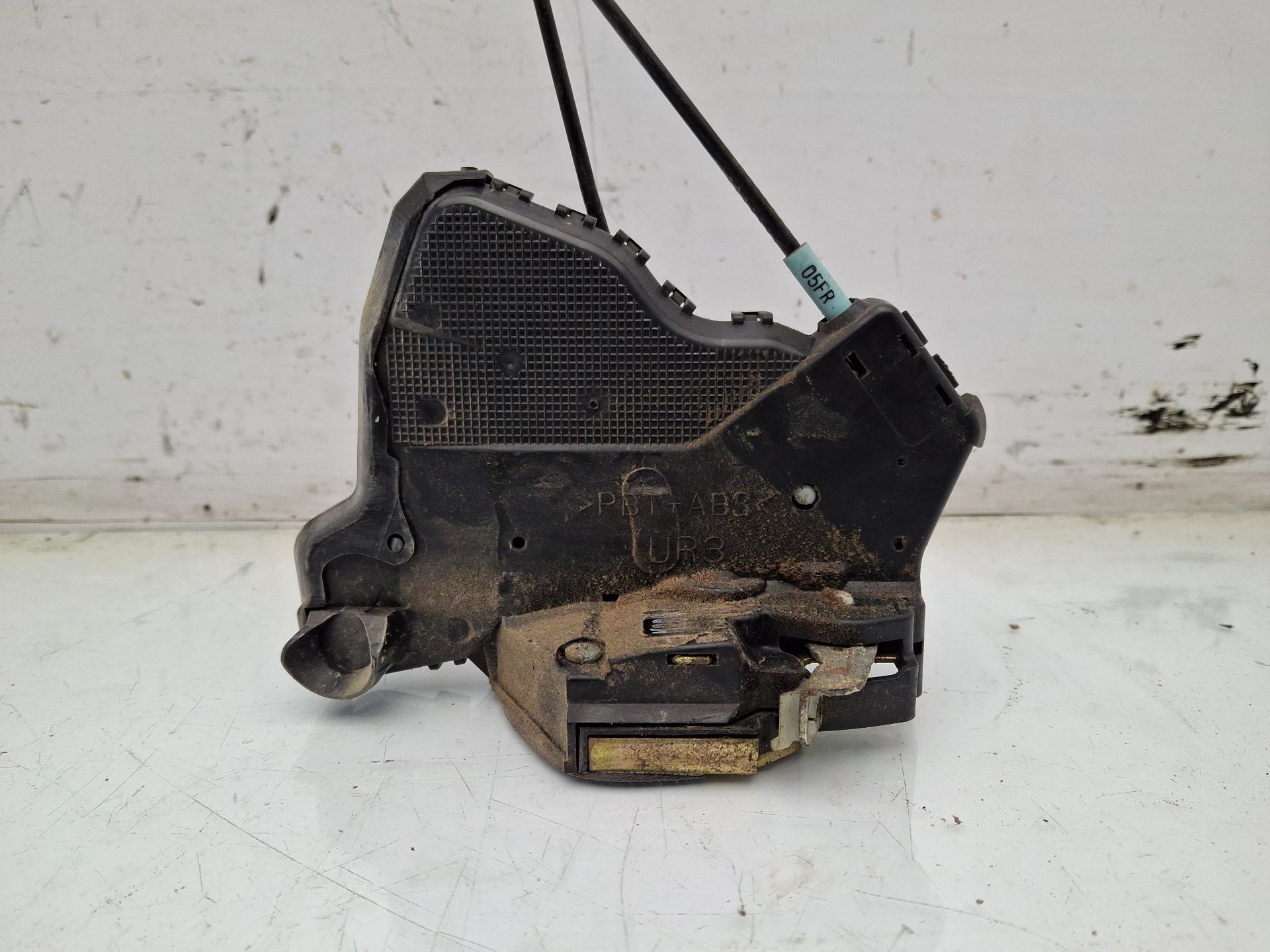 CERRADURA PUERTA DELANTERA DERECHA TOYOTA COROLLA 