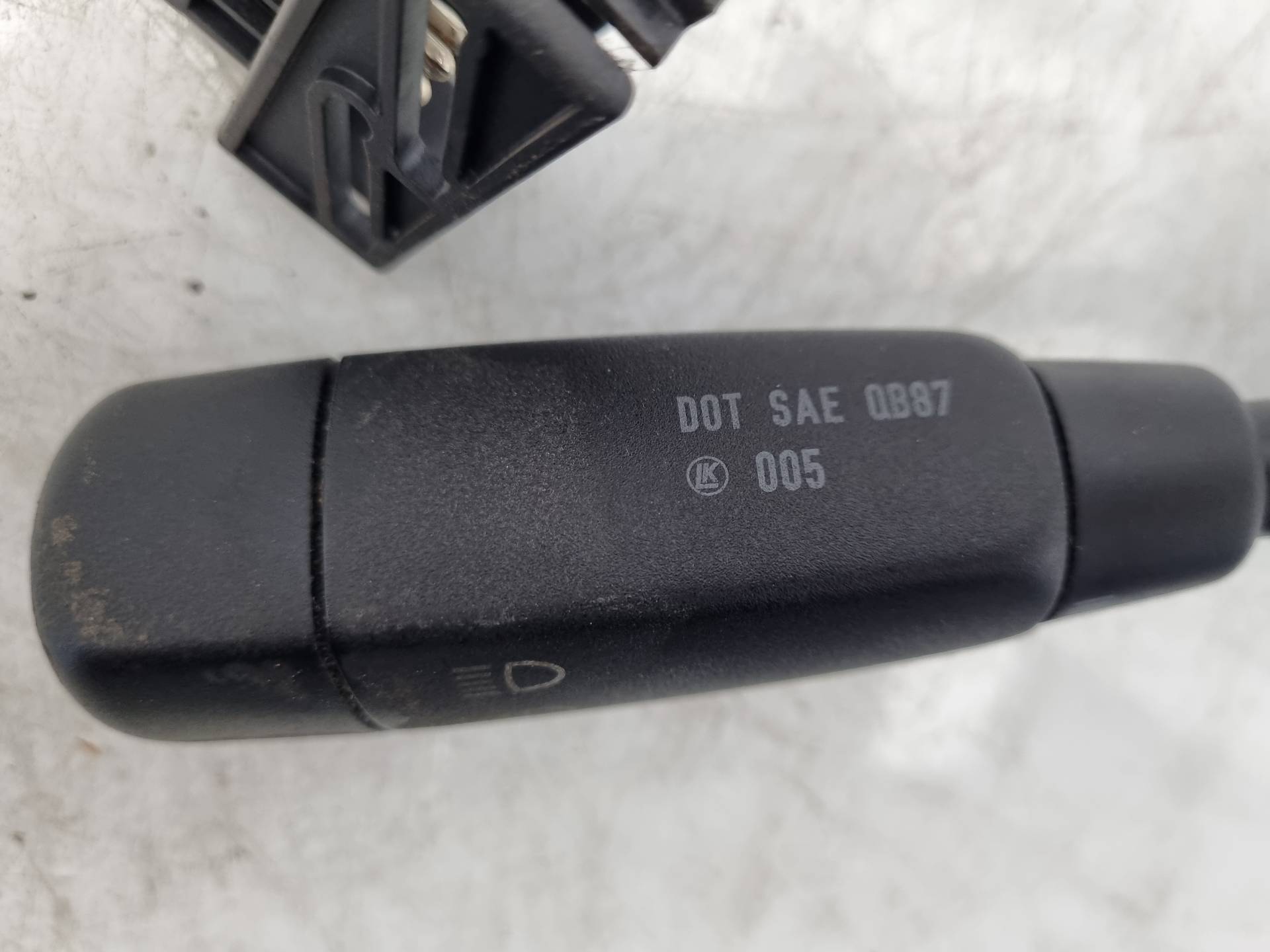 MANDO INTERMITENTES MERCEDES-BENZ CLASE E 606