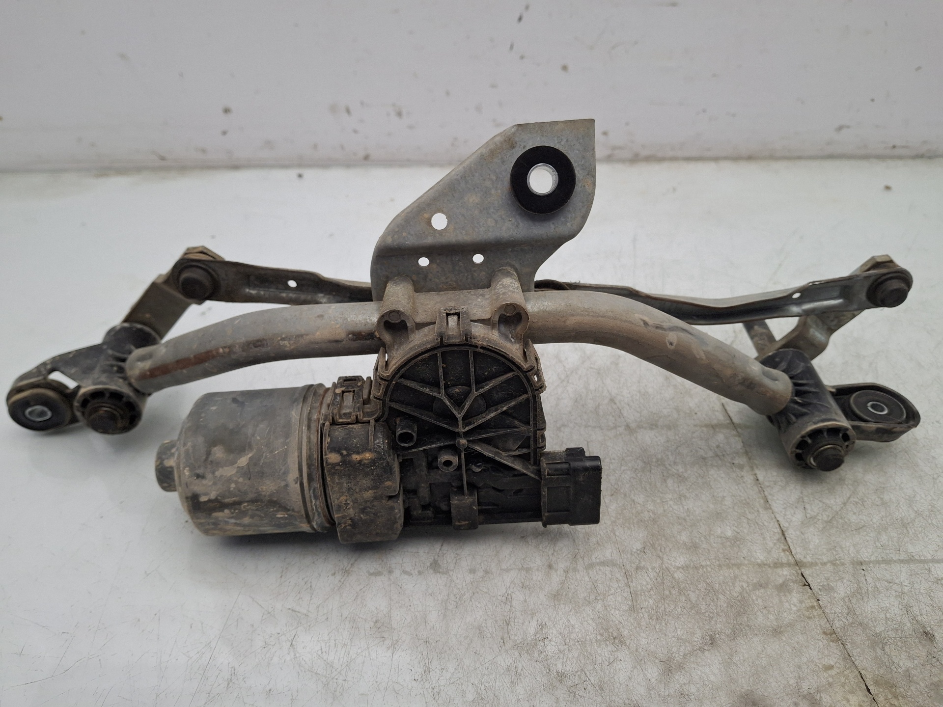 MOTOR LIMPIA DELANTERO RENAULT TWINGO K9K 17